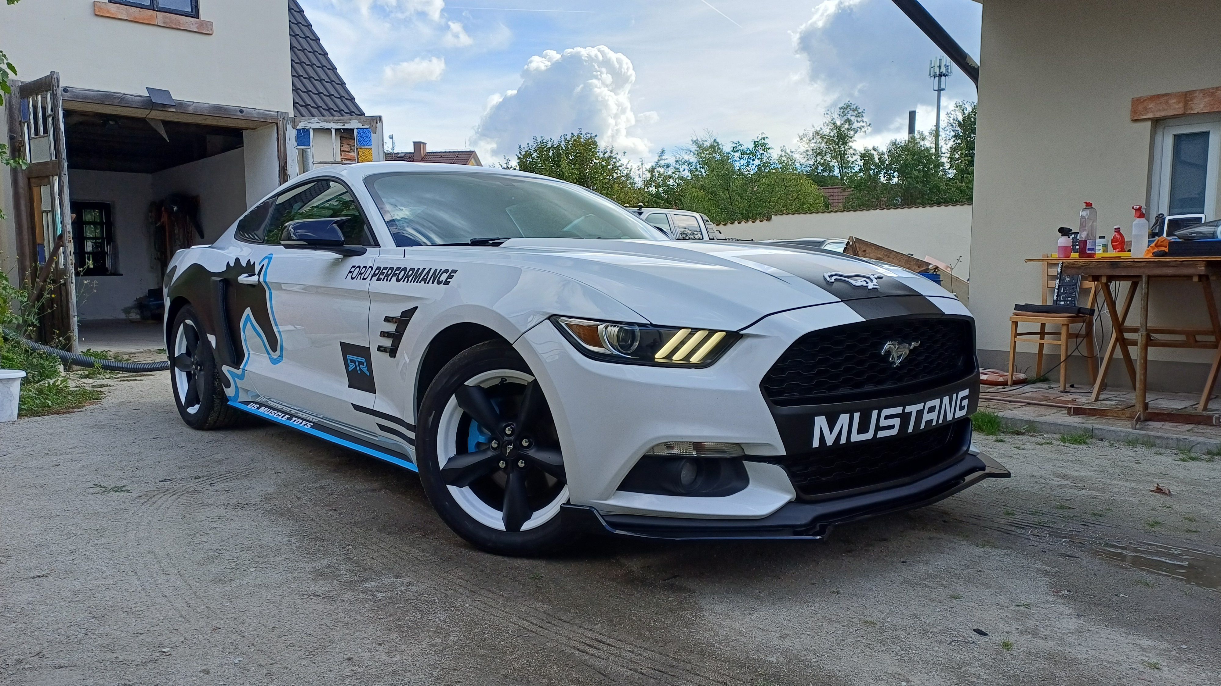 Ford Mustang, 3,7 , V6, automat,pěkný kus - fotka 5