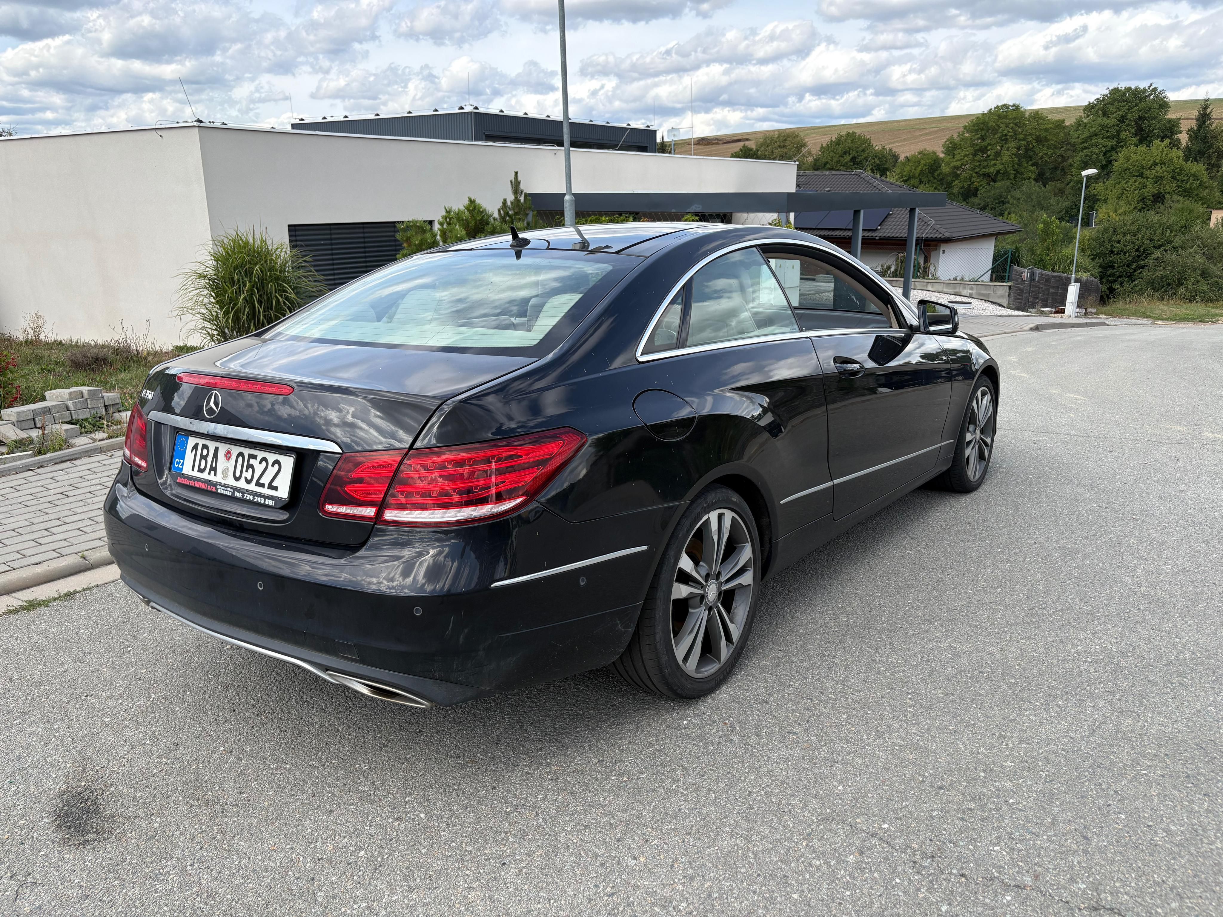 Mercedes-Benz Třídy E - fotka 4