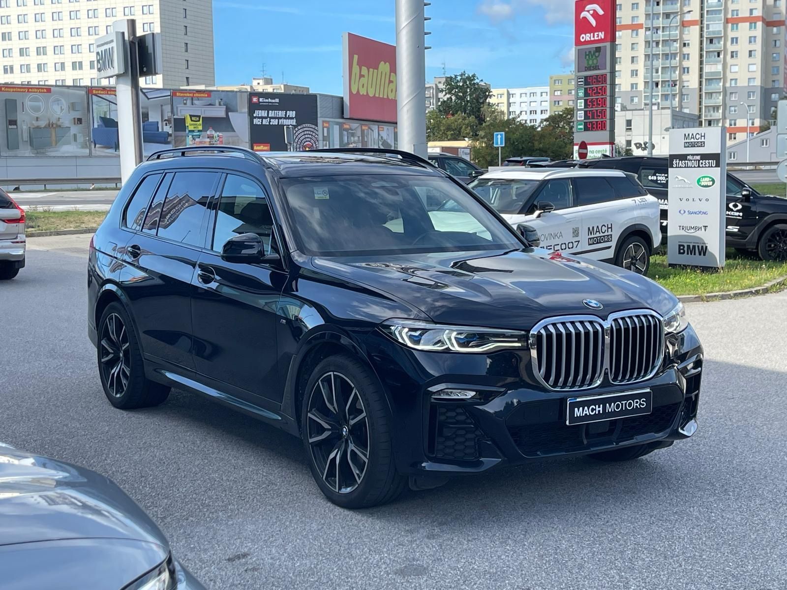 BMW X7, 40i M Sport PANO DPH TZ 6 míst - fotka 2