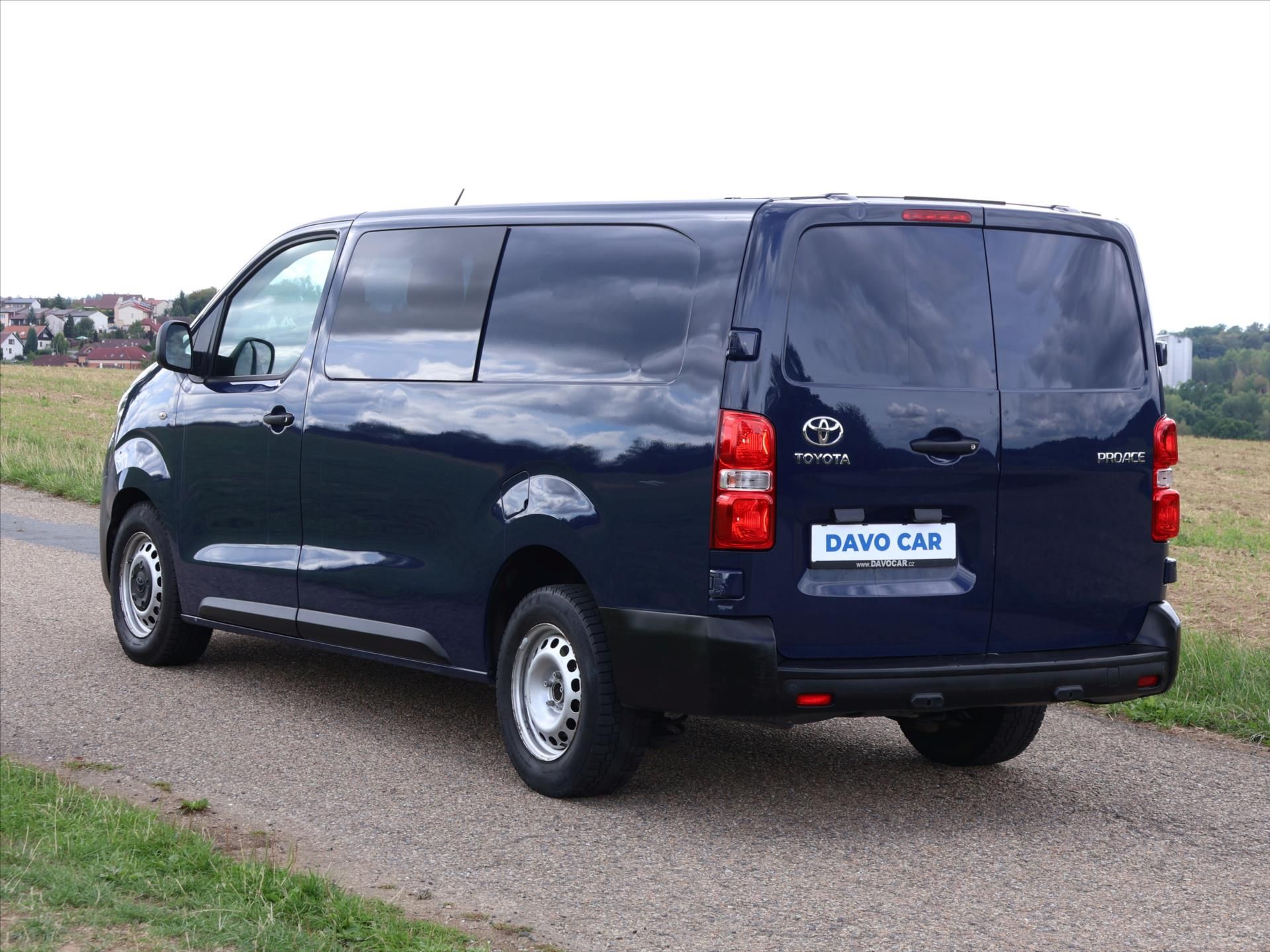 Toyota Proace, 2,0 D-4D 90kW L2 6-míst CZ DPH - fotka 5
