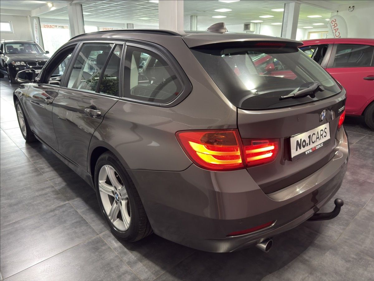 BMW Řada 3, 2,0   320i 135KW BI-XEN KŮŽE T - fotka 4
