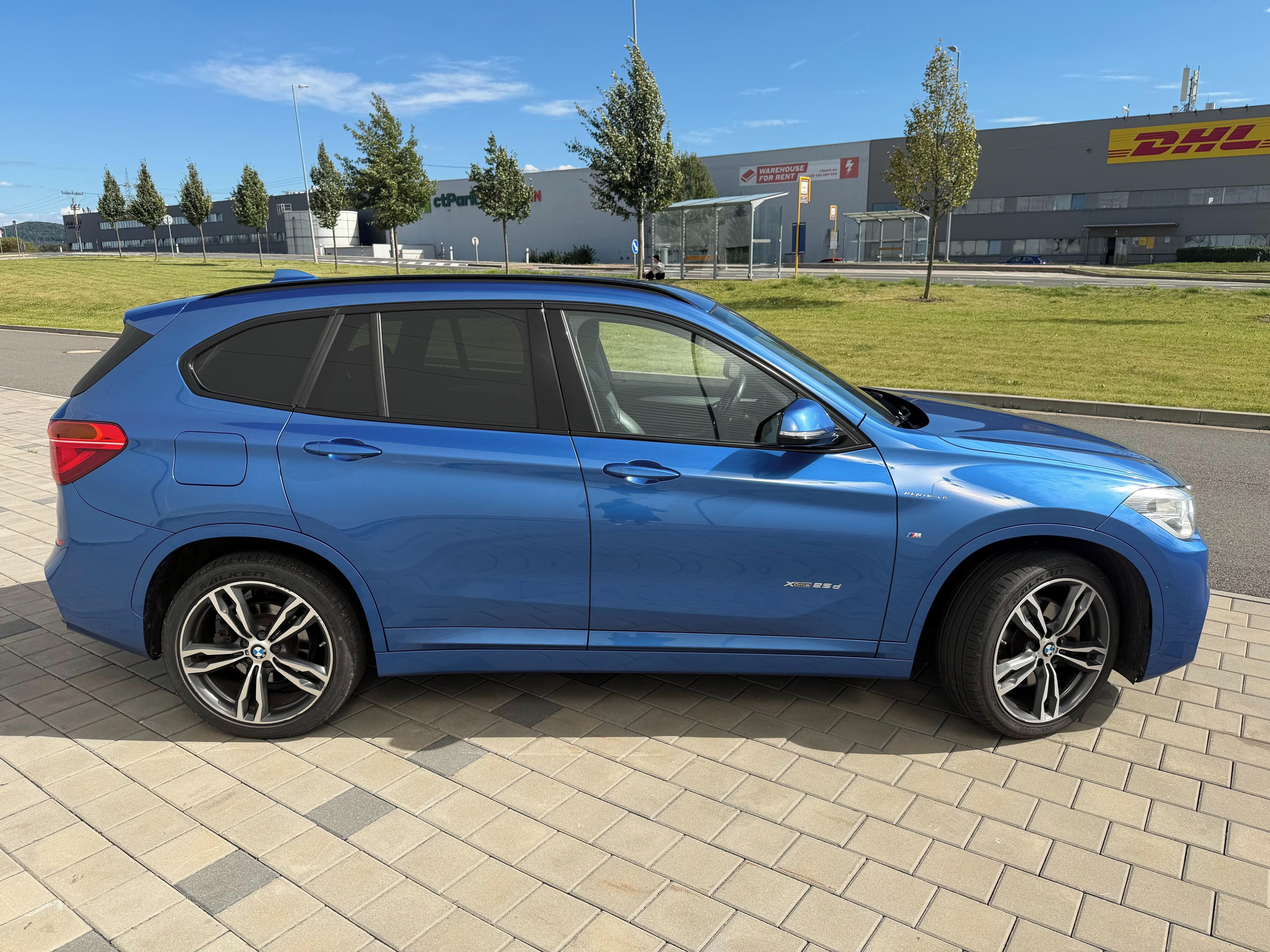 BMW X1, 2.0 TDI - fotka 4