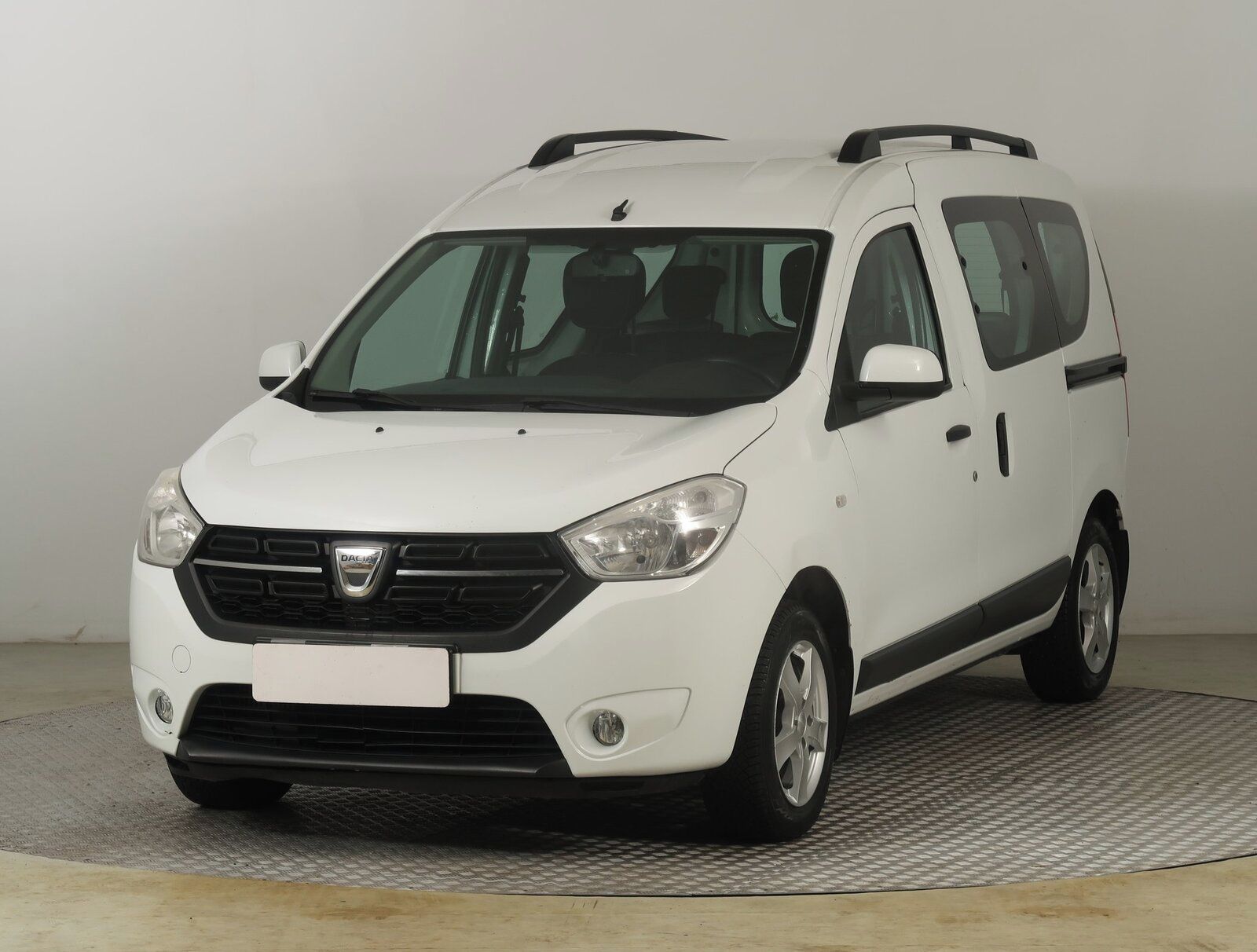 Dacia Dokker, 1.5 dCi, ČR,1.maj - fotka 2