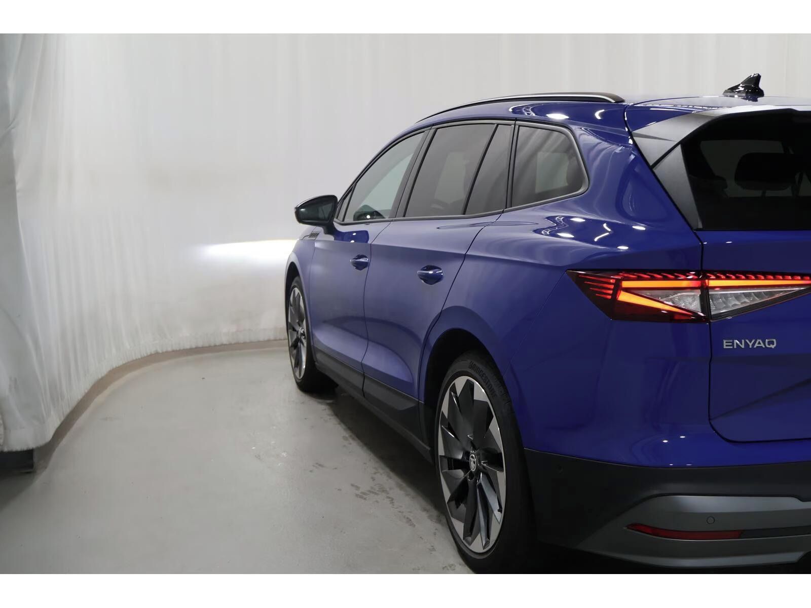 Škoda Enyaq, 60 Suite*Kůže*360° kamera*Navi - fotka 5