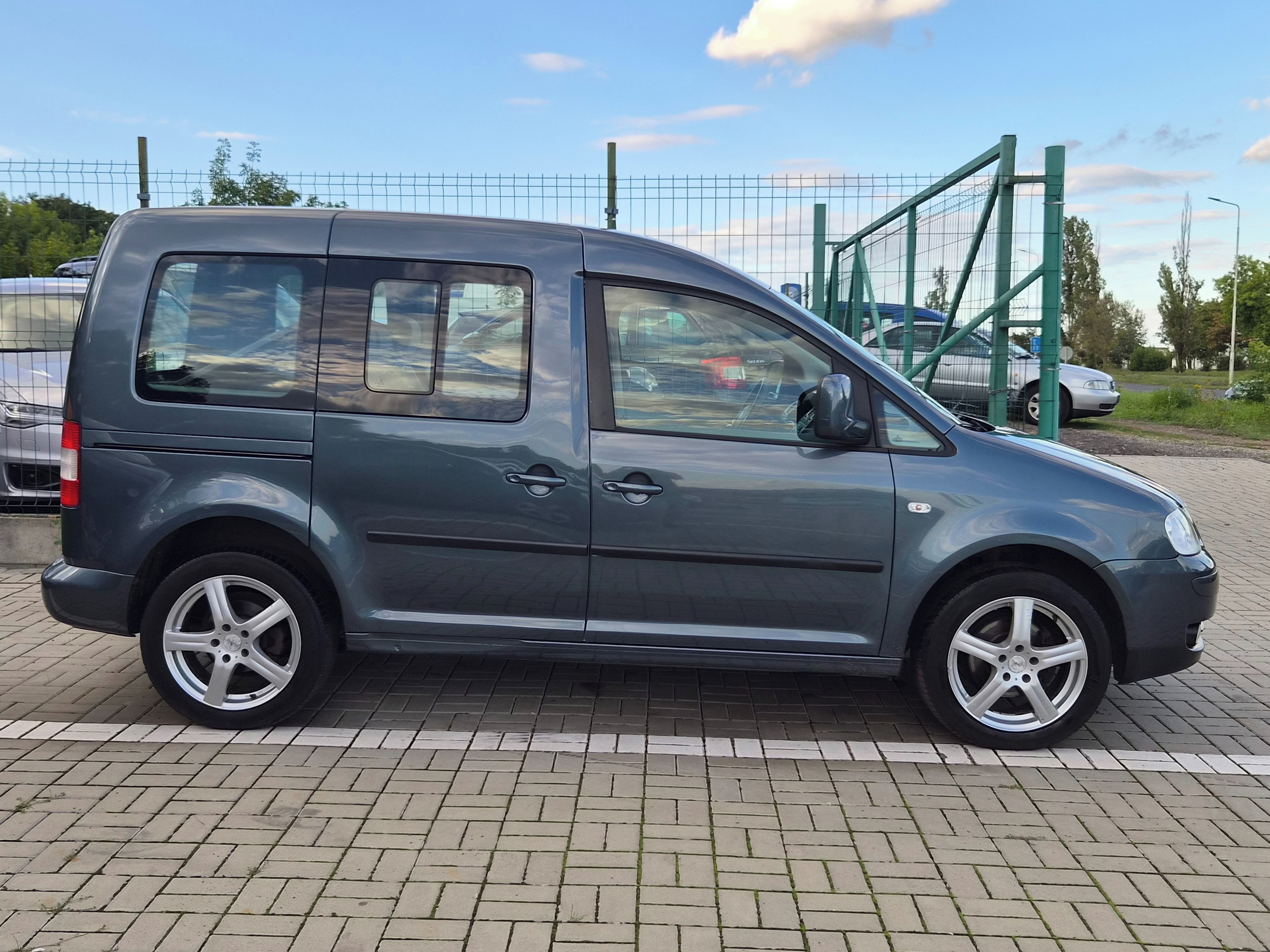 Volkswagen Caddy, 1.6i  LIFE - fotka 3