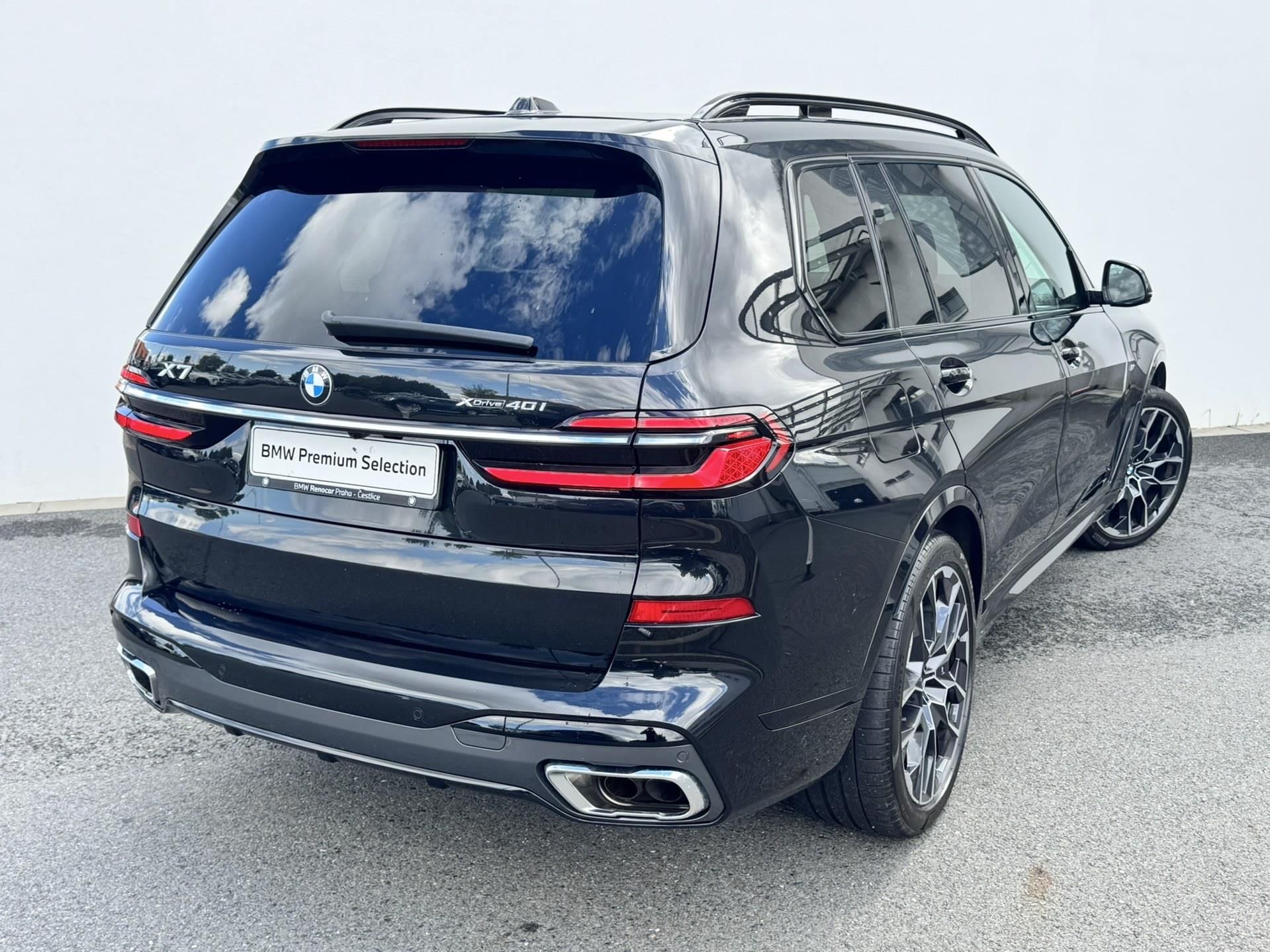BMW X7, X7 xDrive40i Mpaket - fotka 2