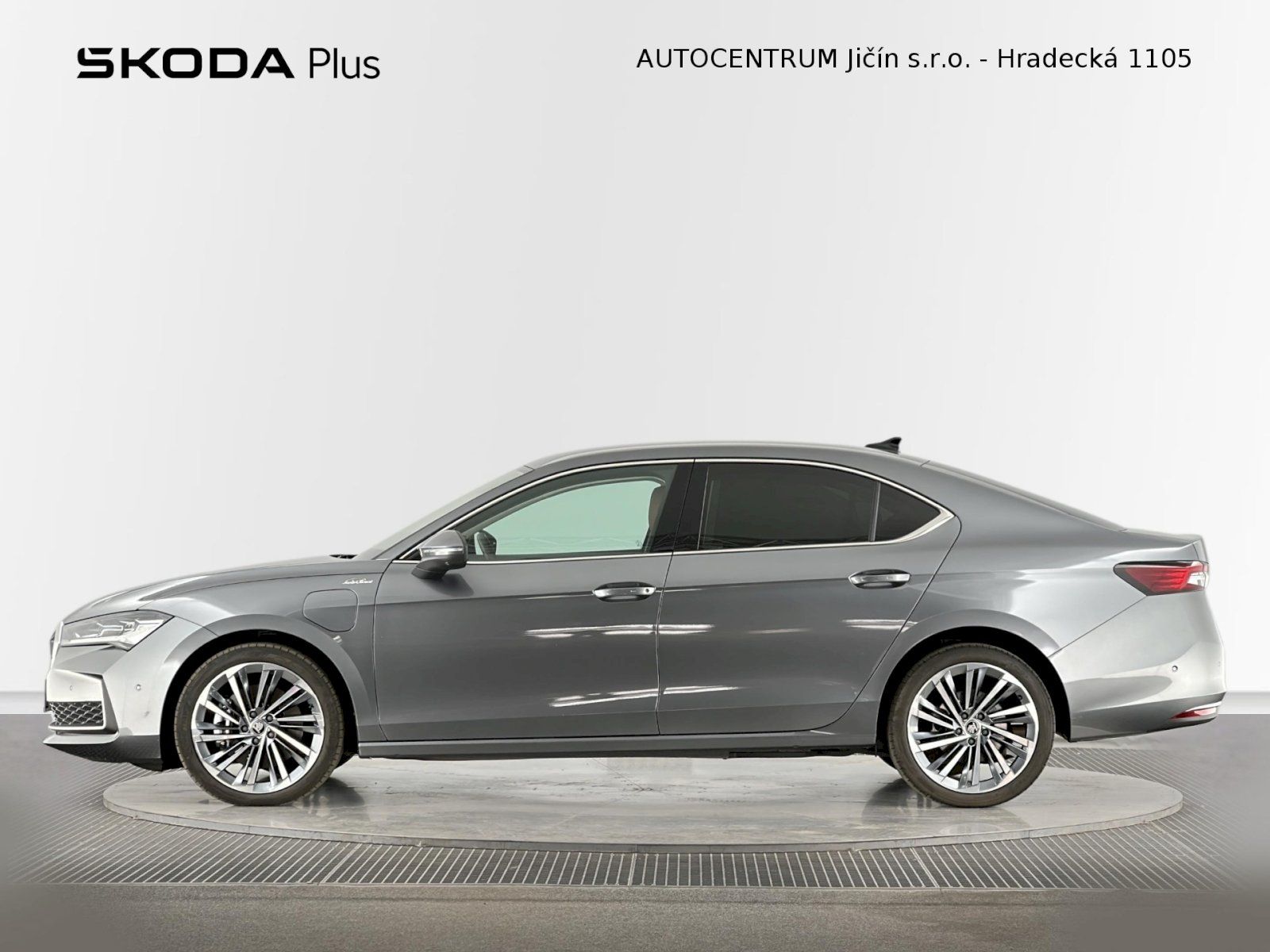 Škoda Superb, iV DSG 1.5TSI 150kW L&K - fotka 3