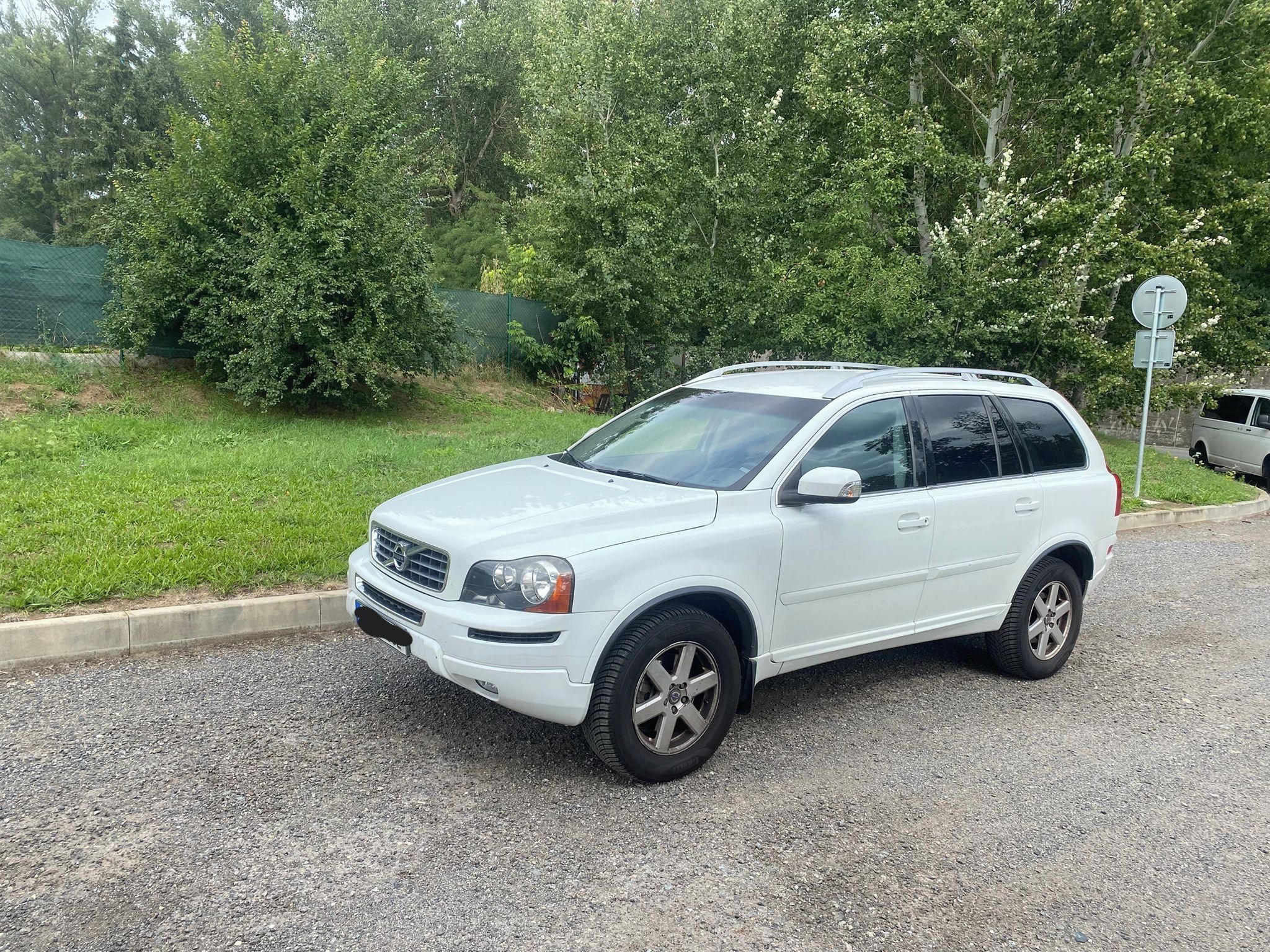 Volvo XC90, 2,4D5,AWD,2014,185tkm,1.m,7mís - fotka 2