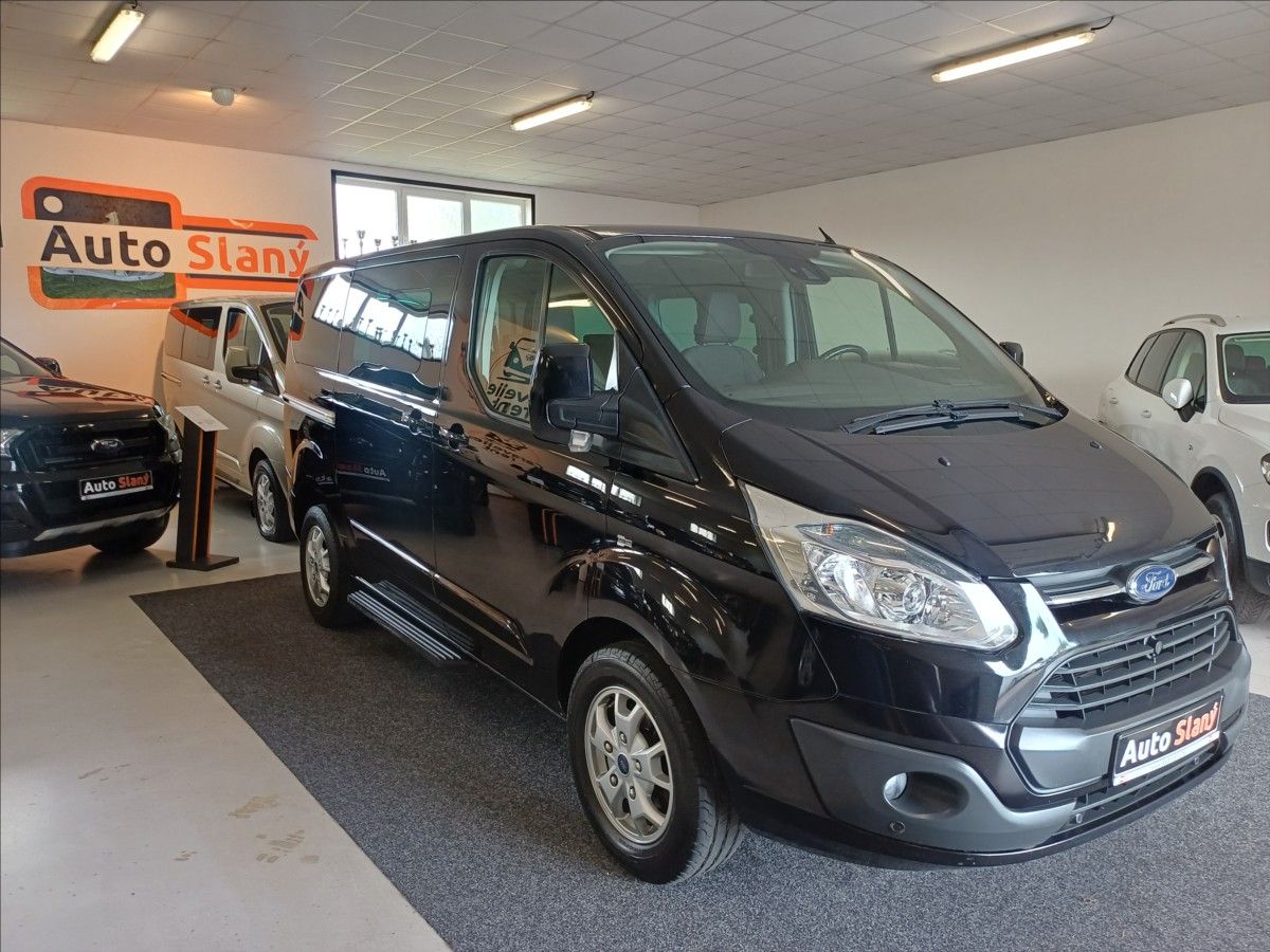 Ford Tourneo Custom, 2,2 Titanium 114kW,po servisu - fotka 2