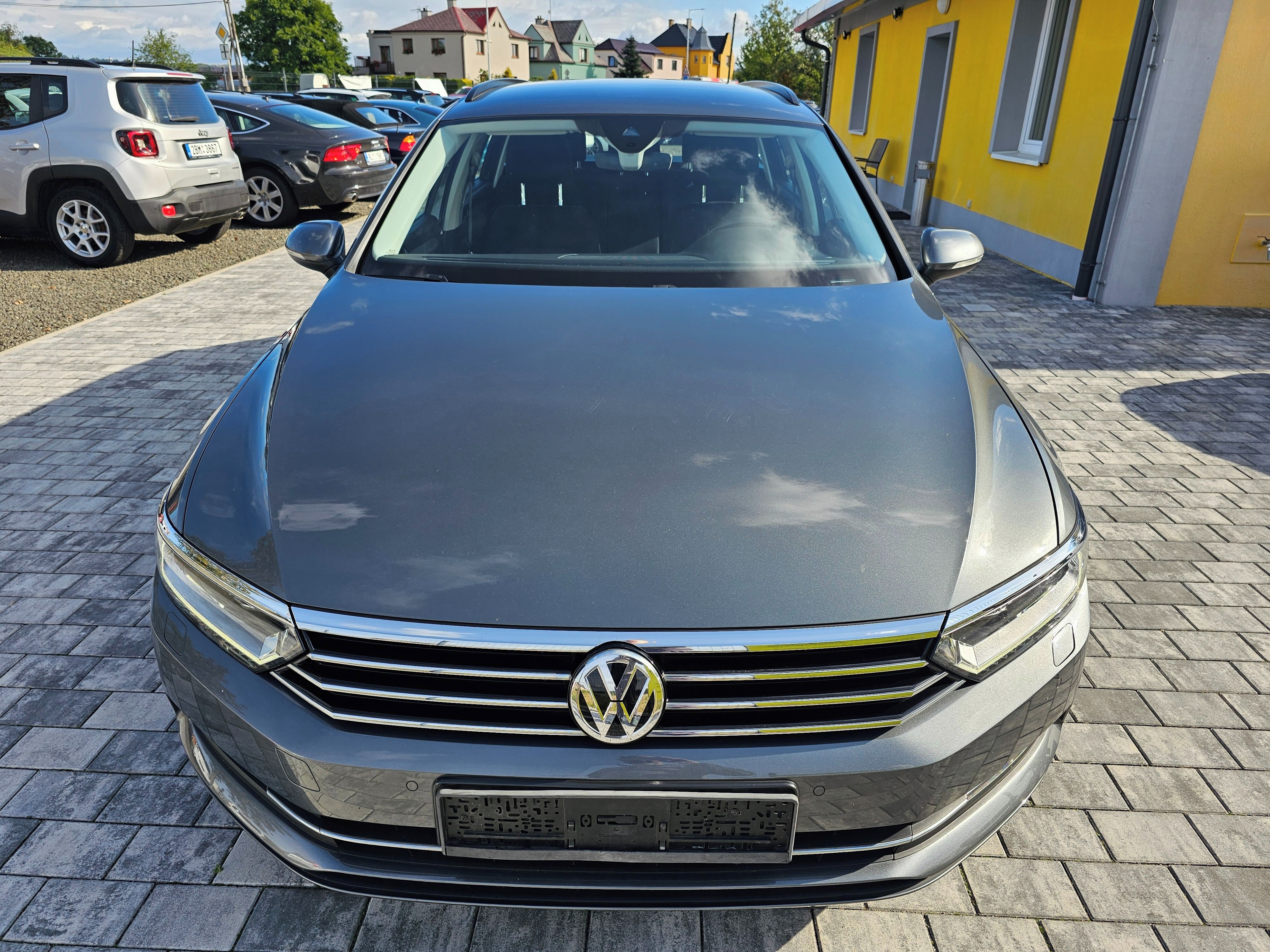 Volkswagen Passat, 1.4 TSI 92kw, Po rozvodech - fotka 2