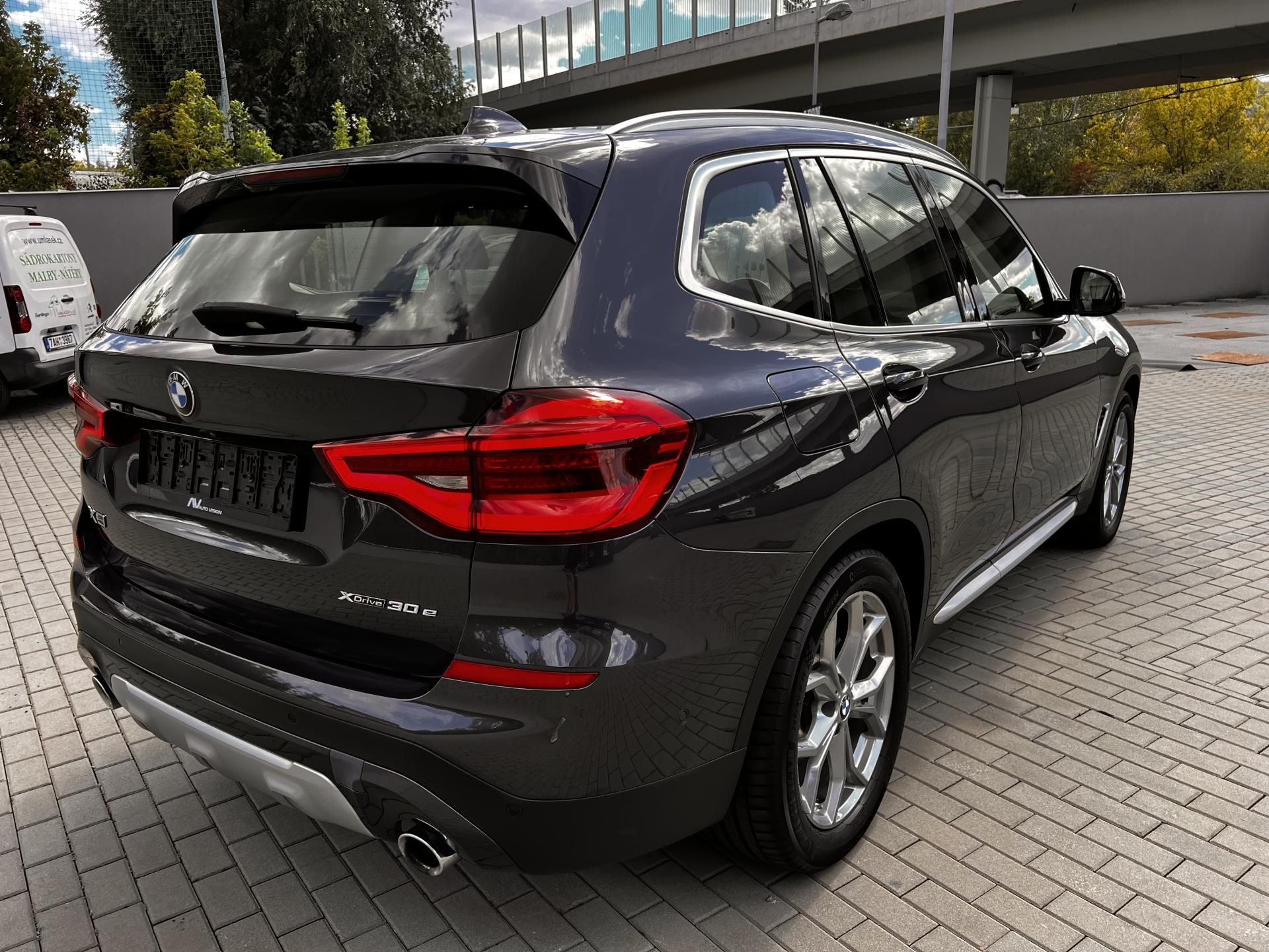 BMW X3, 30e xDrive 1. majitel - fotka 4