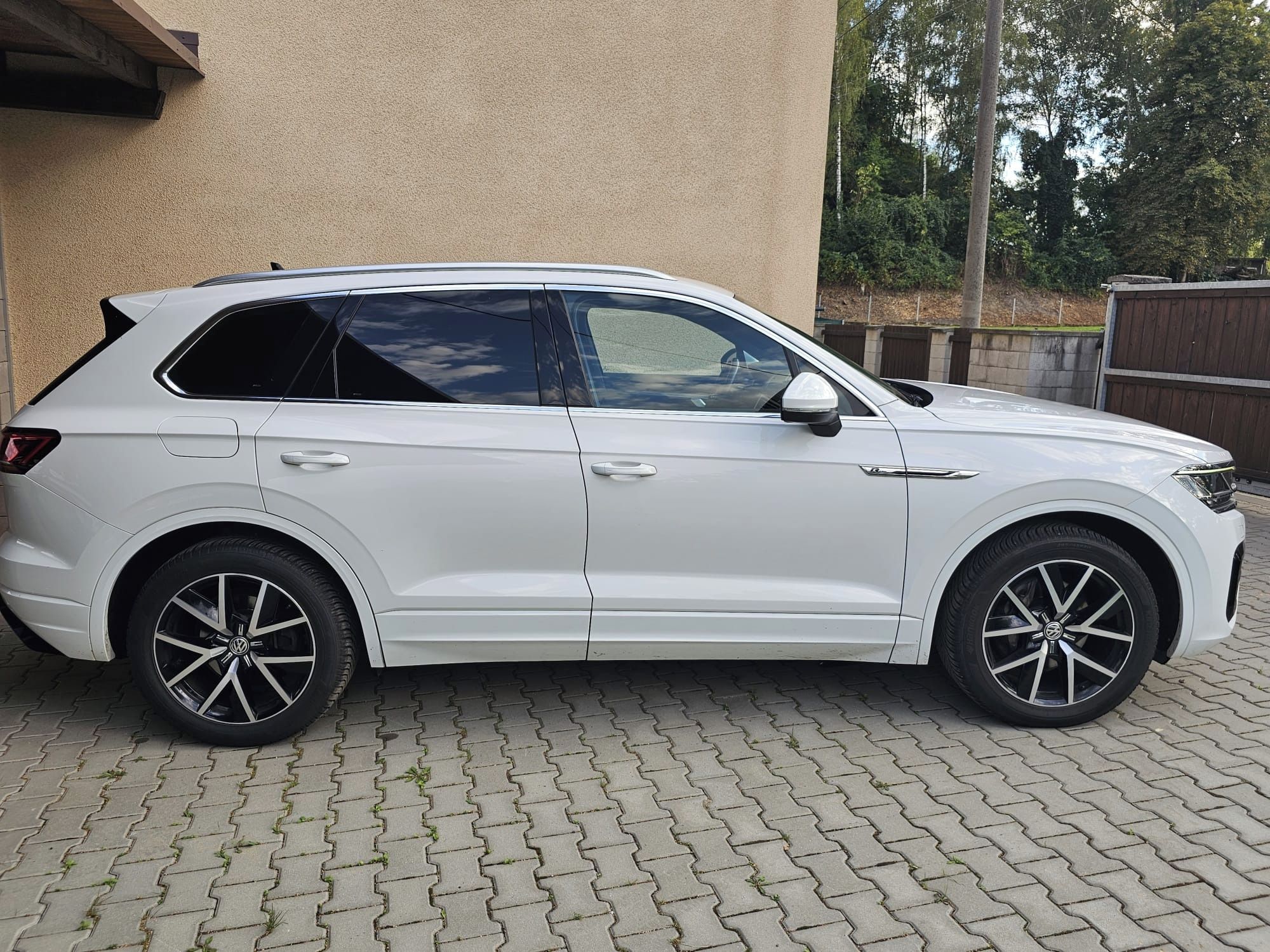 Volkswagen Touareg, 3,0 TDI  R-Line, 4x4 Automat - fotka 3