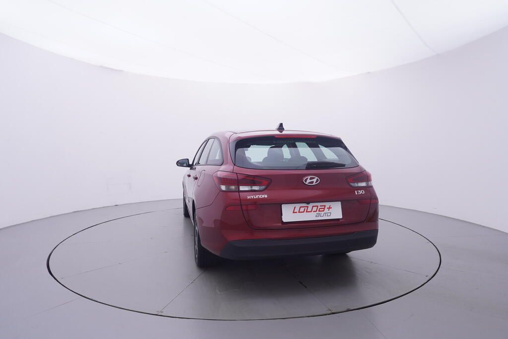 Hyundai i30, Start 1.0 T-GDI 73 kW - fotka 4