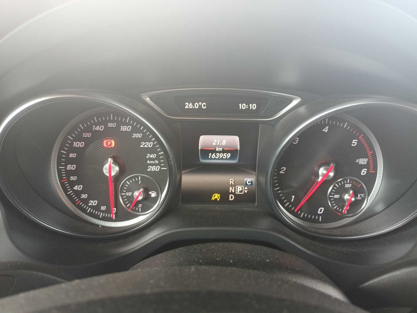 Mercedes-Benz GLA, 220 d 4MATIC, 4X4, Automat - fotka 3