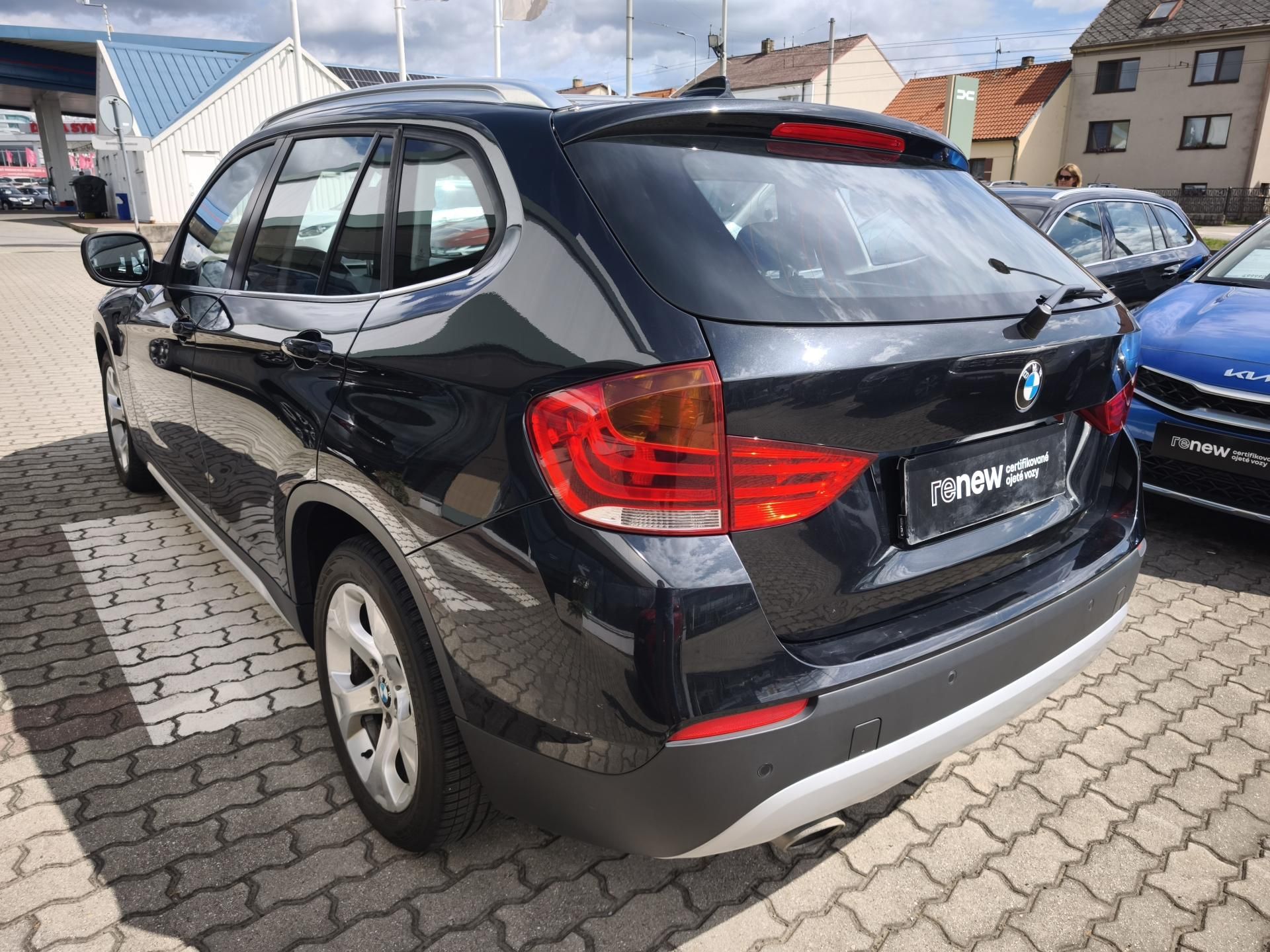 BMW X1, 2011 ČR 2.0d 150kW 2.MAJITEL - fotka 4