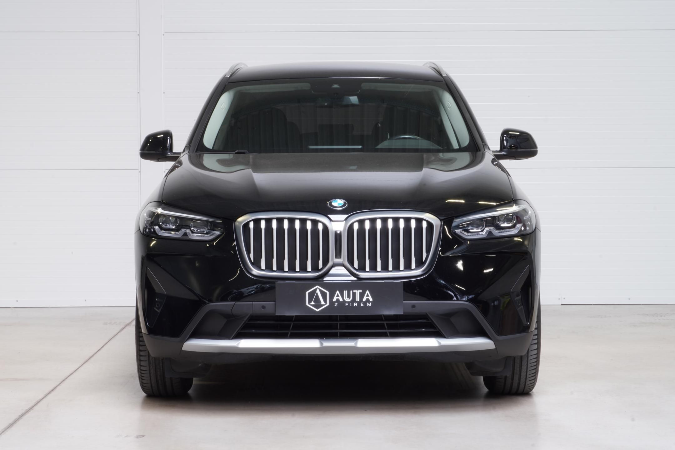 BMW X3, Xdrive20i,ČR,Kamera,Vyhř.volan - fotka 2