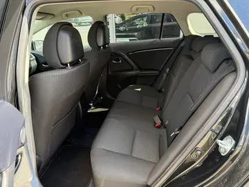 Auto 8