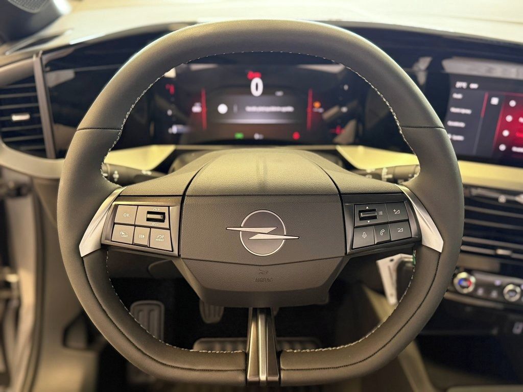 Opel Mokka, GS 1.2 Hybrid 107kW eDCT6 - fotka 6