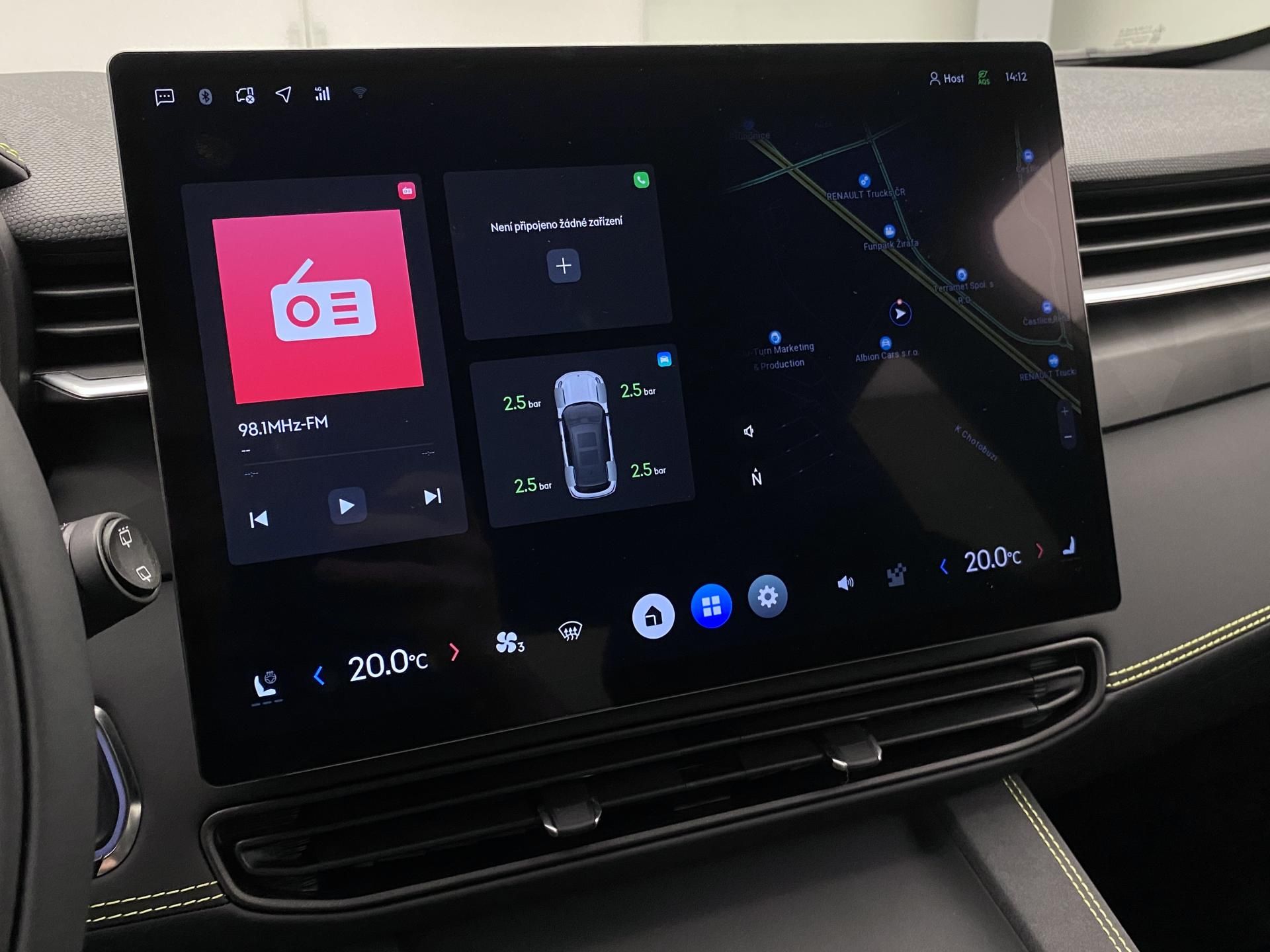 Lynk & Co 01, MORE PHEV AUT CZ 1.maj - fotka 3