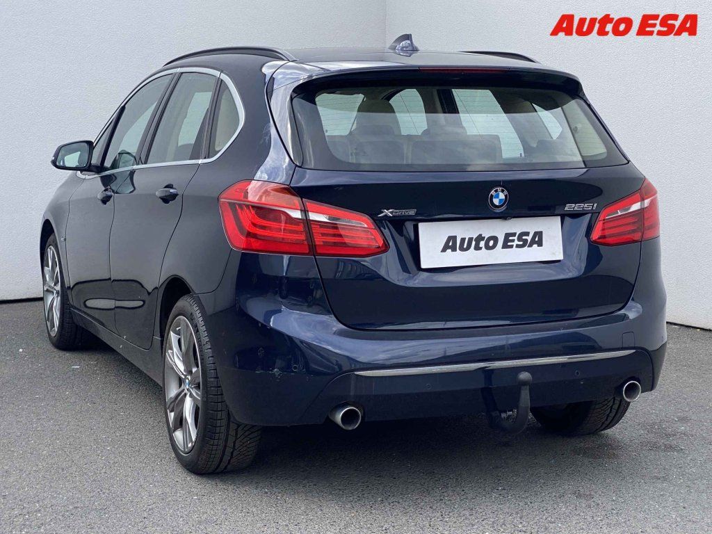 BMW Řada 2, 2.0 225i,AT - fotka 6