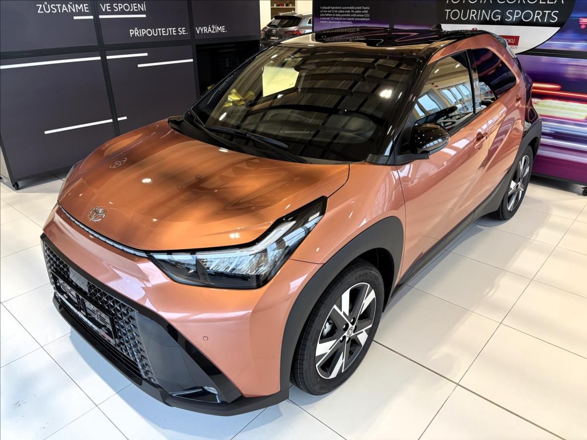 Toyota Aygo, 1,5   X Style Smart 2026 - fotka 3