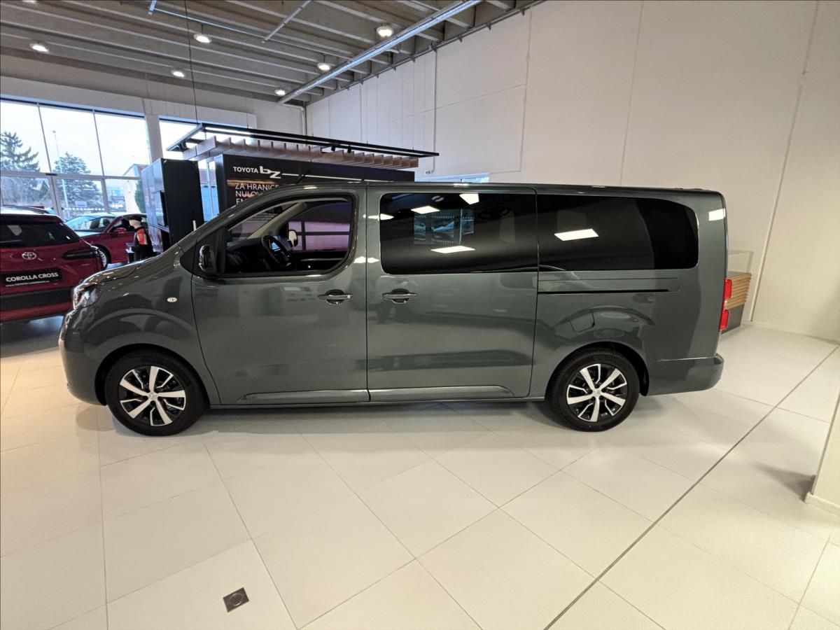 Toyota Proace Verso, 2,2 L2 Family AT 5D - fotka 4