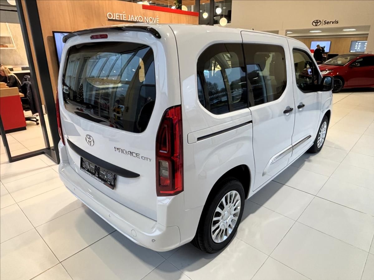 Toyota Proace City Verso, 1,5  SWB 1.5D MT Business - fotka 6