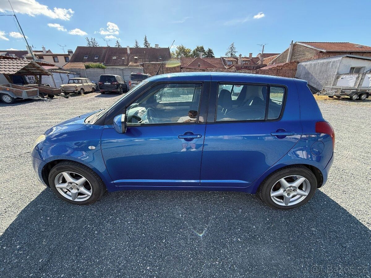 Suzuki Swift, 1.3 DDis - fotka 4