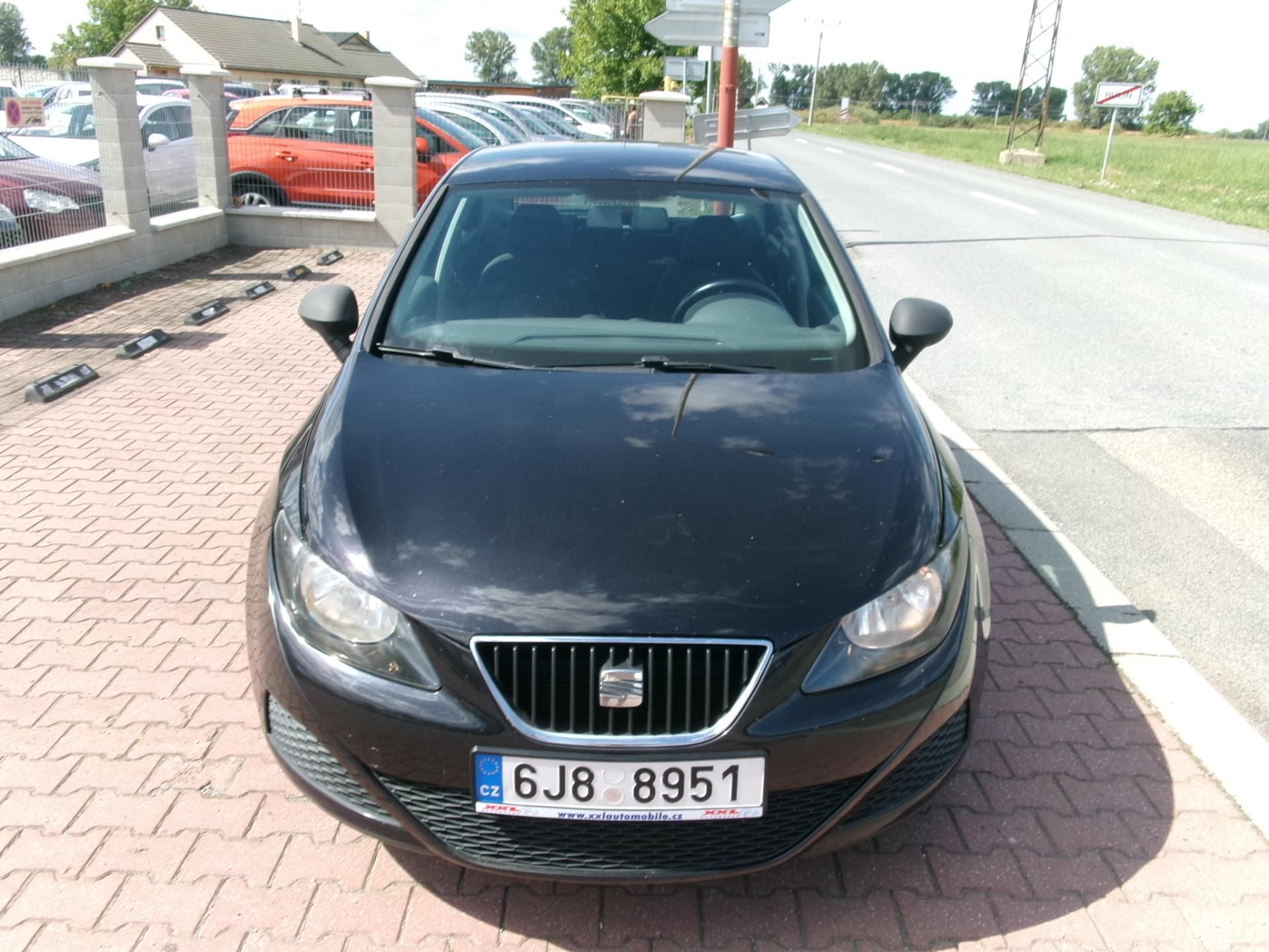 Seat Ibiza, 1,4 16V KLIMA - fotka 2