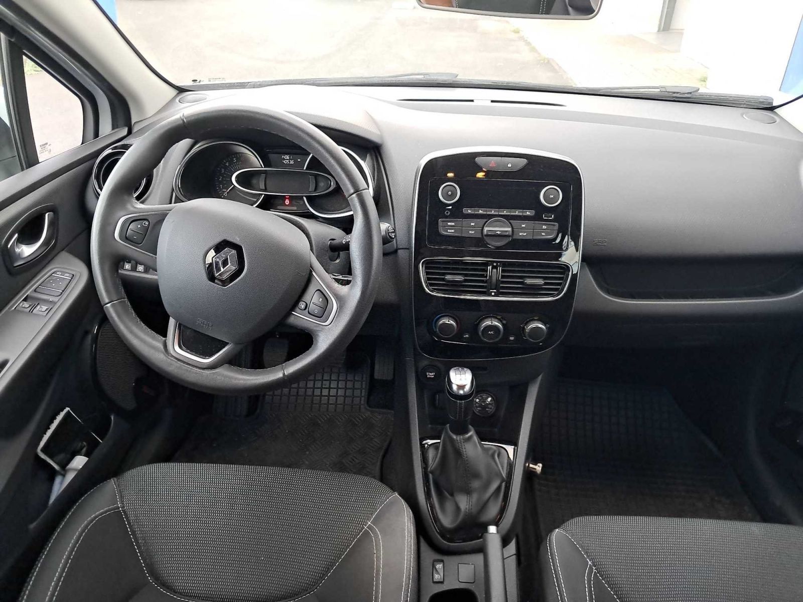 Renault Clio, 1.2 16V, Navi, Klima, Tempomat - fotka 3