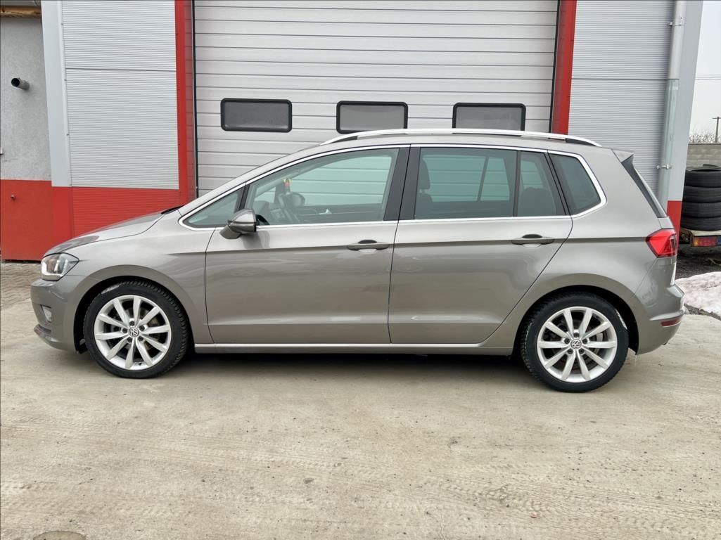 Volkswagen Golf Sportsvan, 1,6 TDI DSG HIGHLINE PANORAMA - fotka 2
