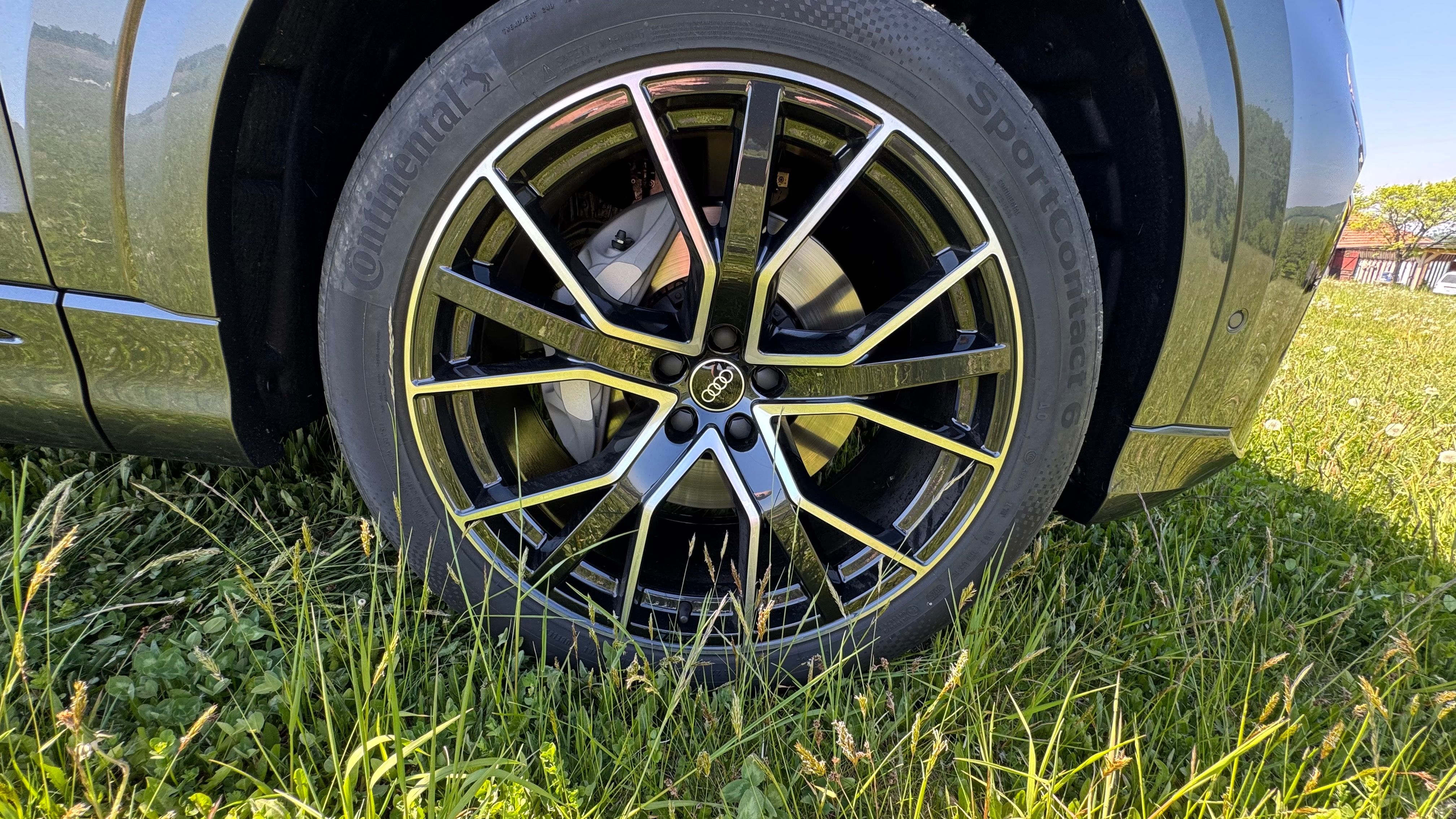 Audi Q8, 3.0TDI S-line - fotka 5