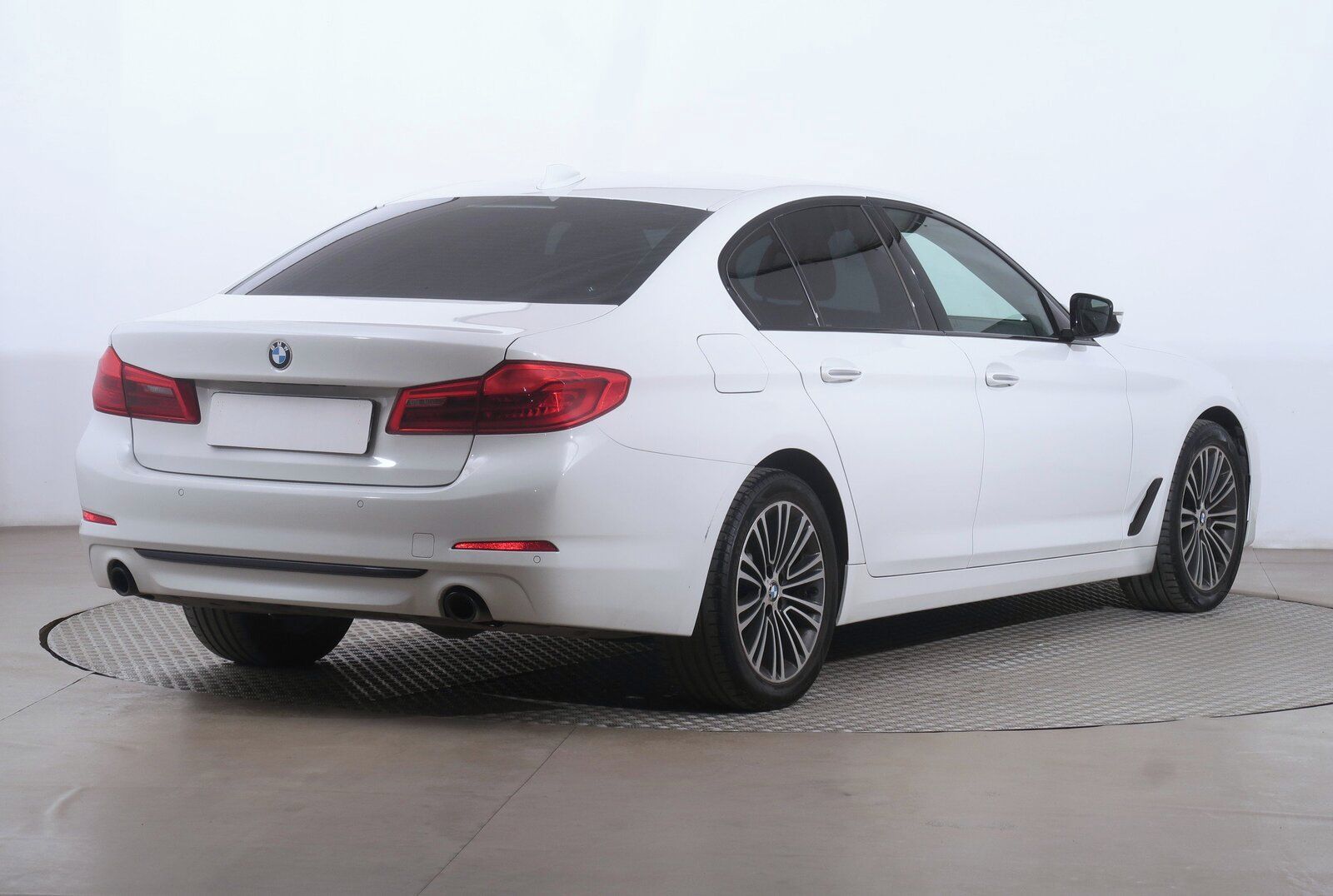 BMW Řada 5, 520d, Serv.kniha - fotka 5