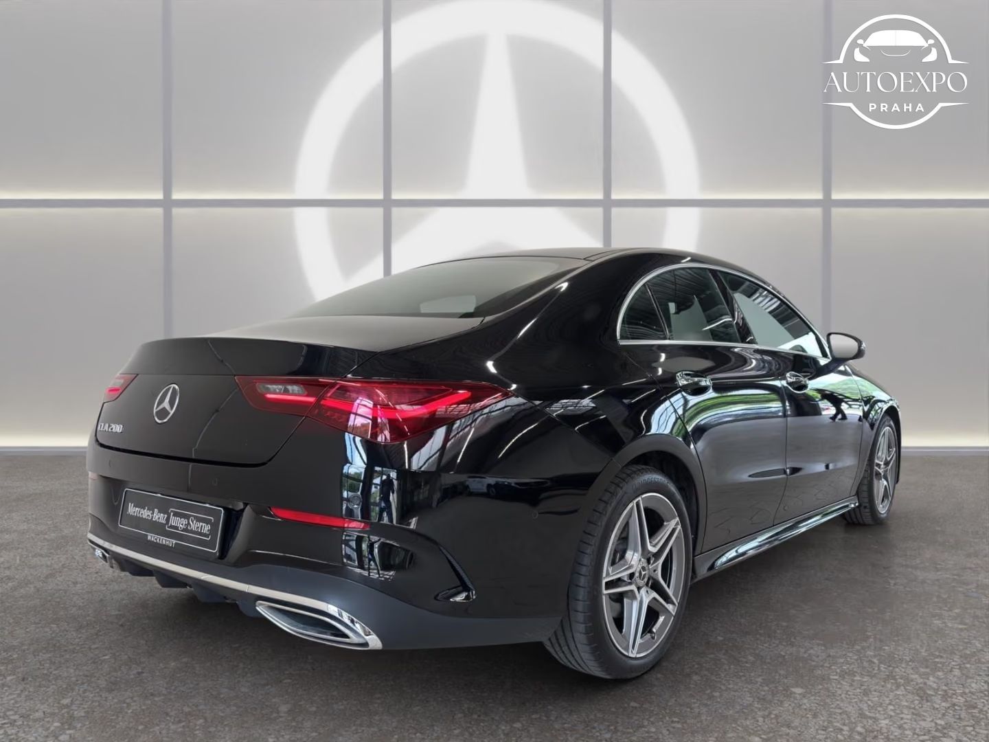 Mercedes-Benz CLA, 200 AMG LINE PREMIUM - fotka 4