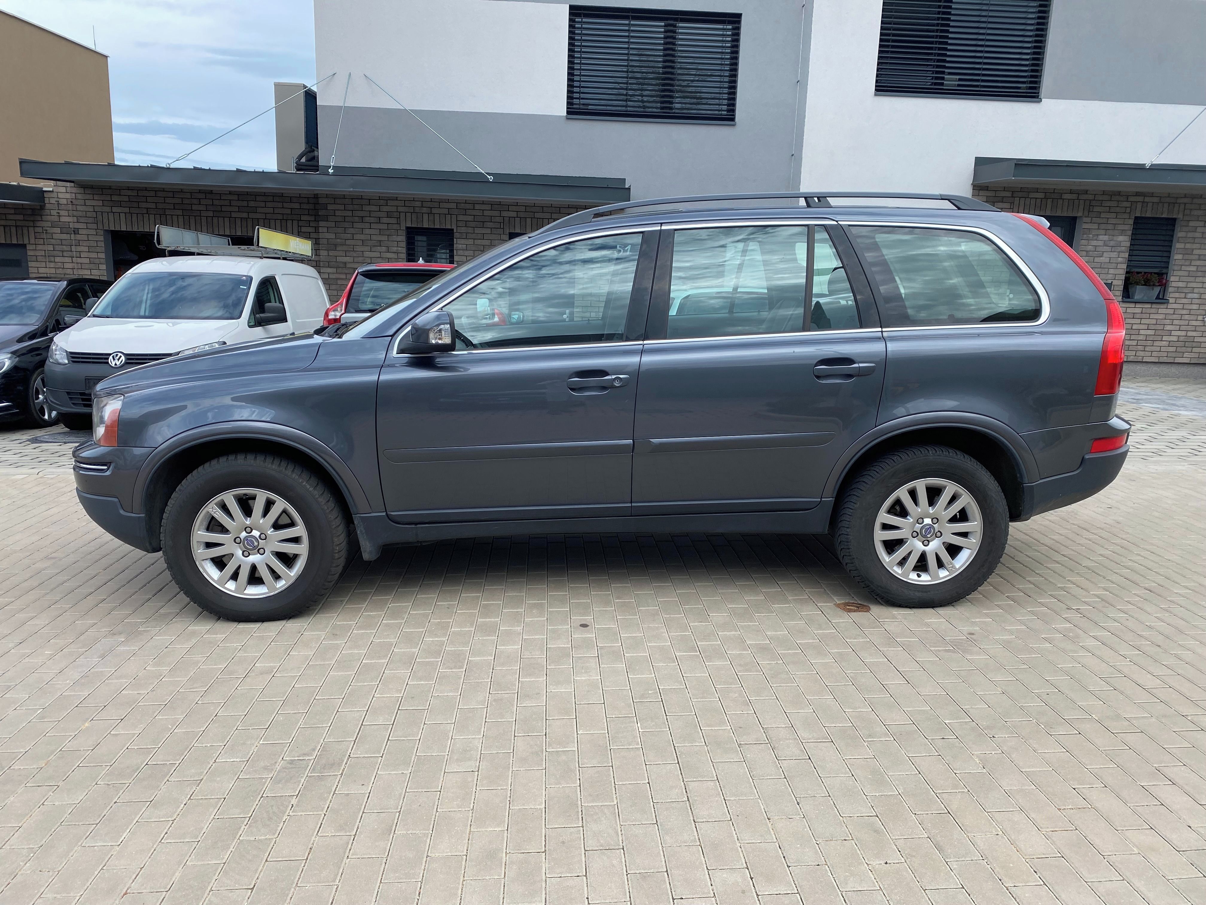 Volvo XC90, 2.4D D5, 4x4, tažné, nová STK - fotka 3