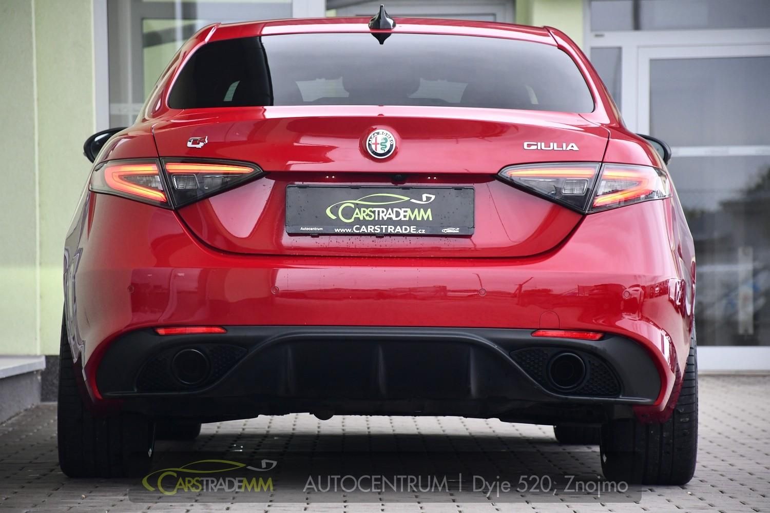 Alfa Romeo Giulia, 2,2D AT8-Q4 VELOCE - fotka 4