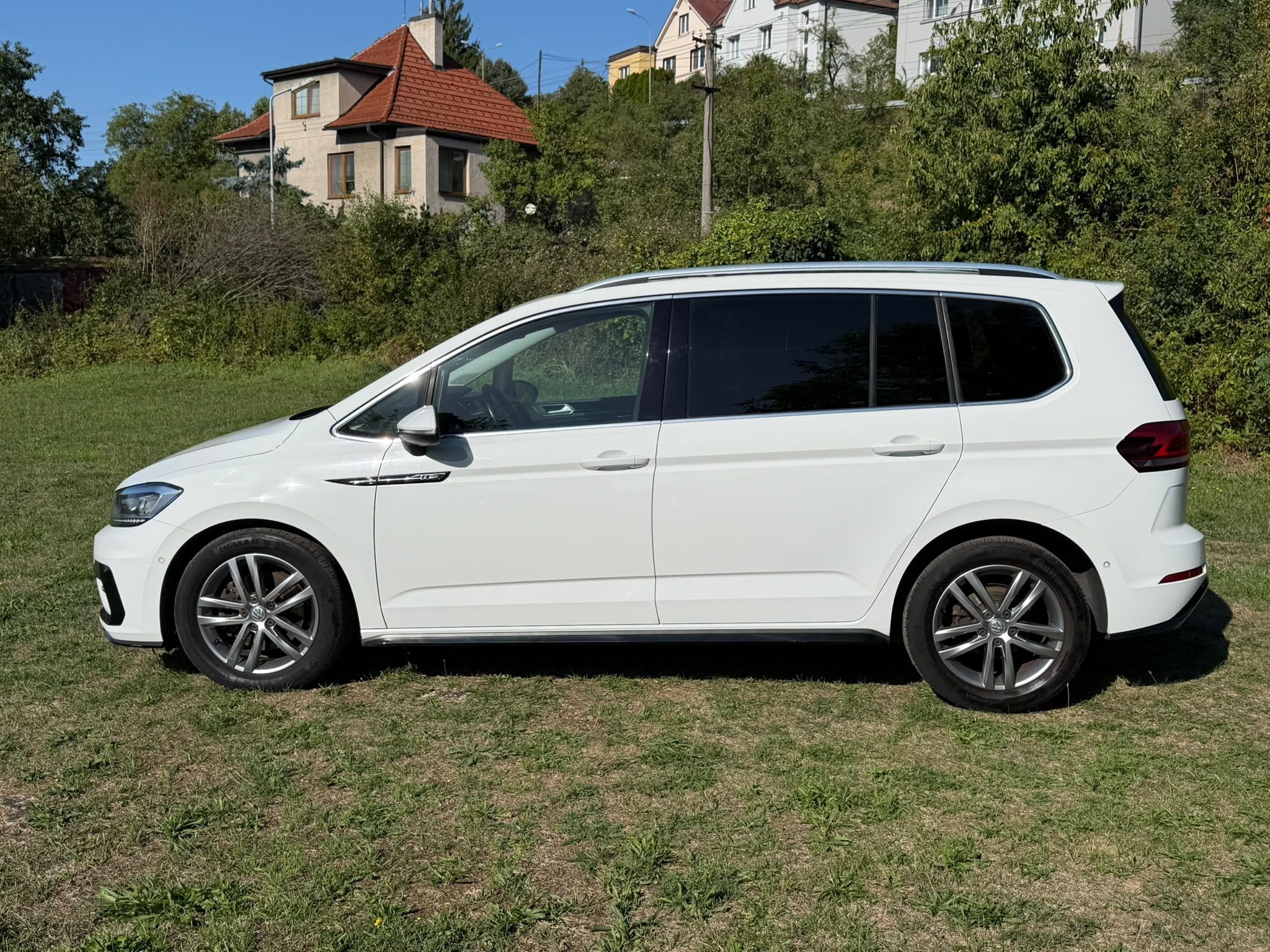Volkswagen Touran, R-LINE 1,4 TSI - 7 MÍST, DSG - fotka 4