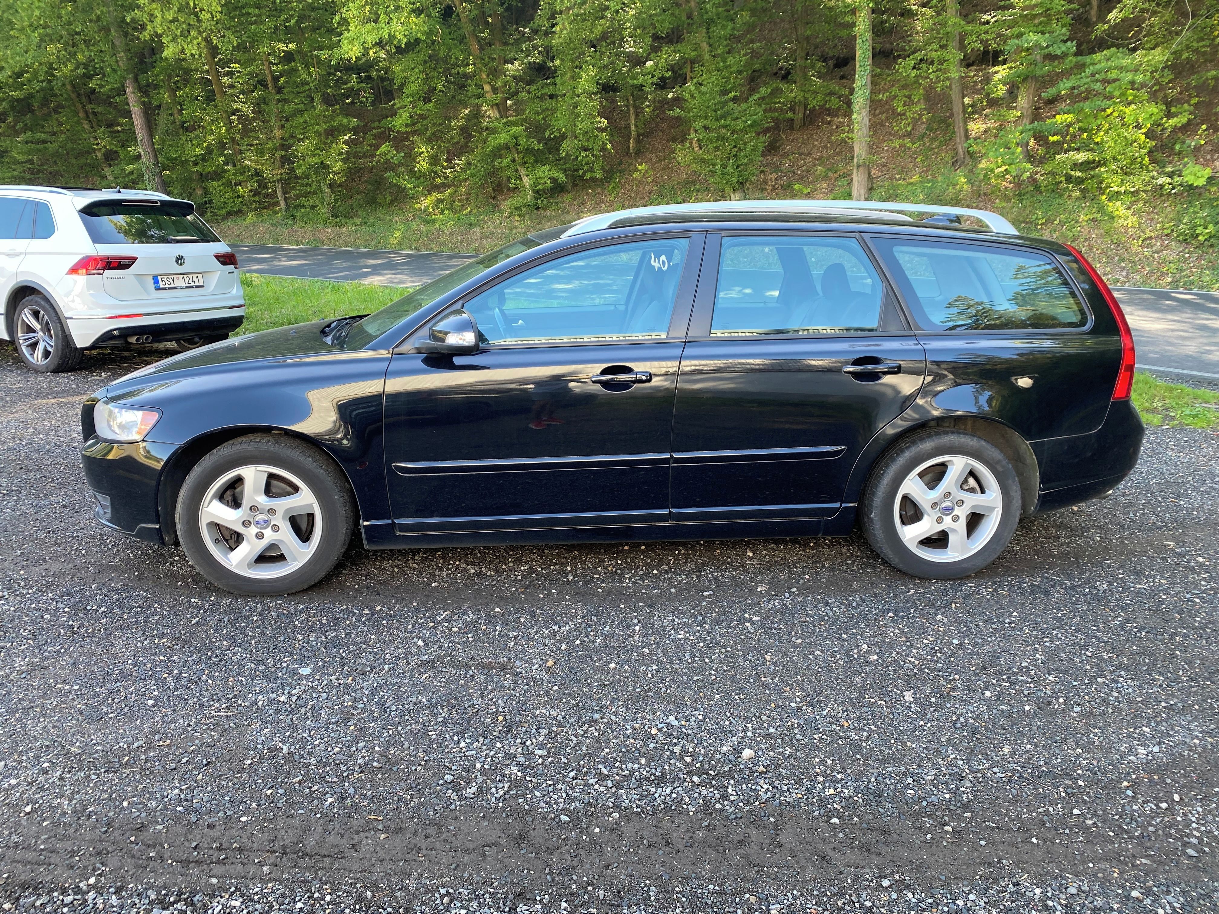 Volvo V50, V50 2.0D, 110 kW, kůže, tažné - fotka 3