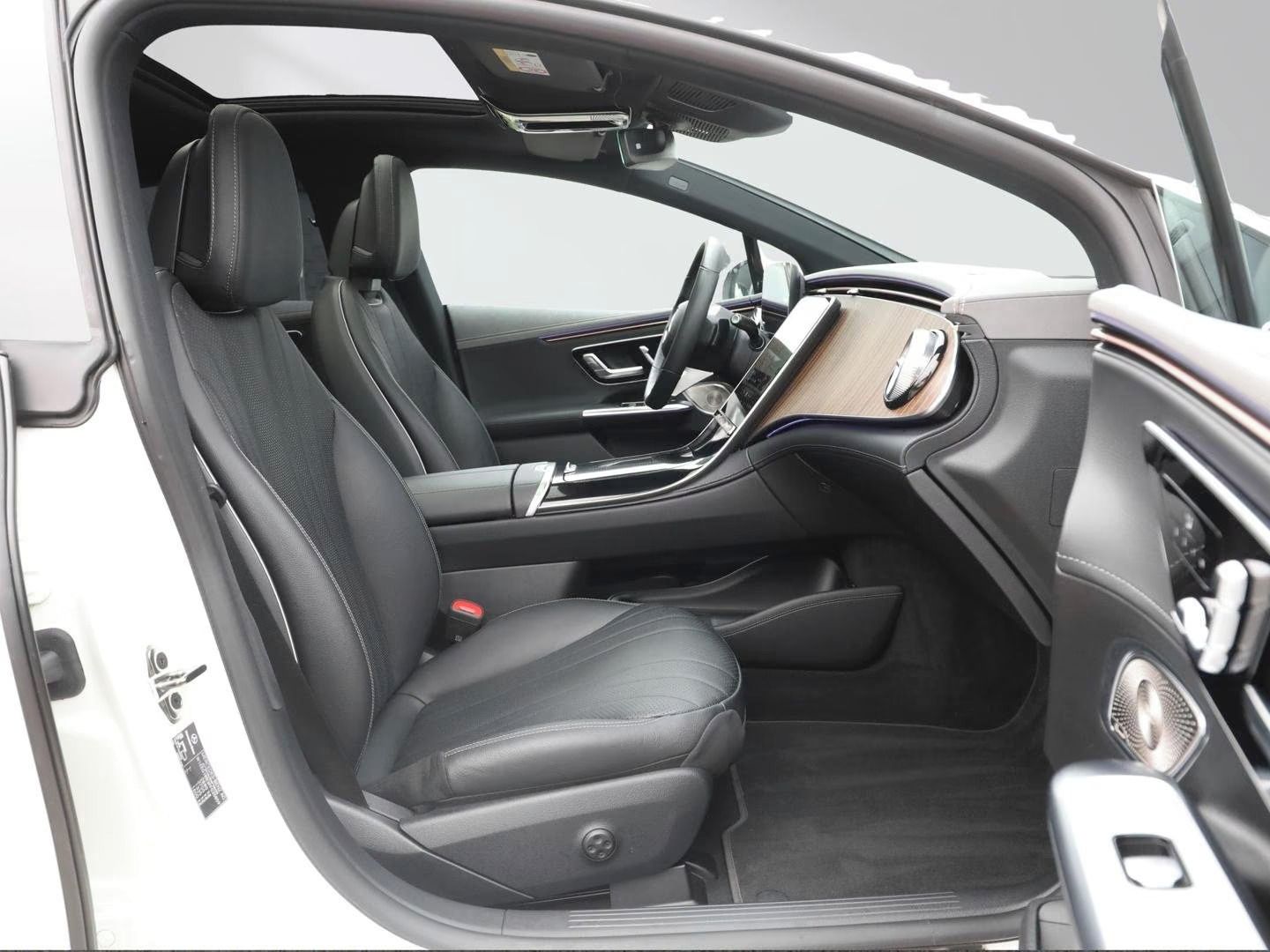 Mercedes-Benz EQE, 300 Electric Art Premium+*Kůže - fotka 5