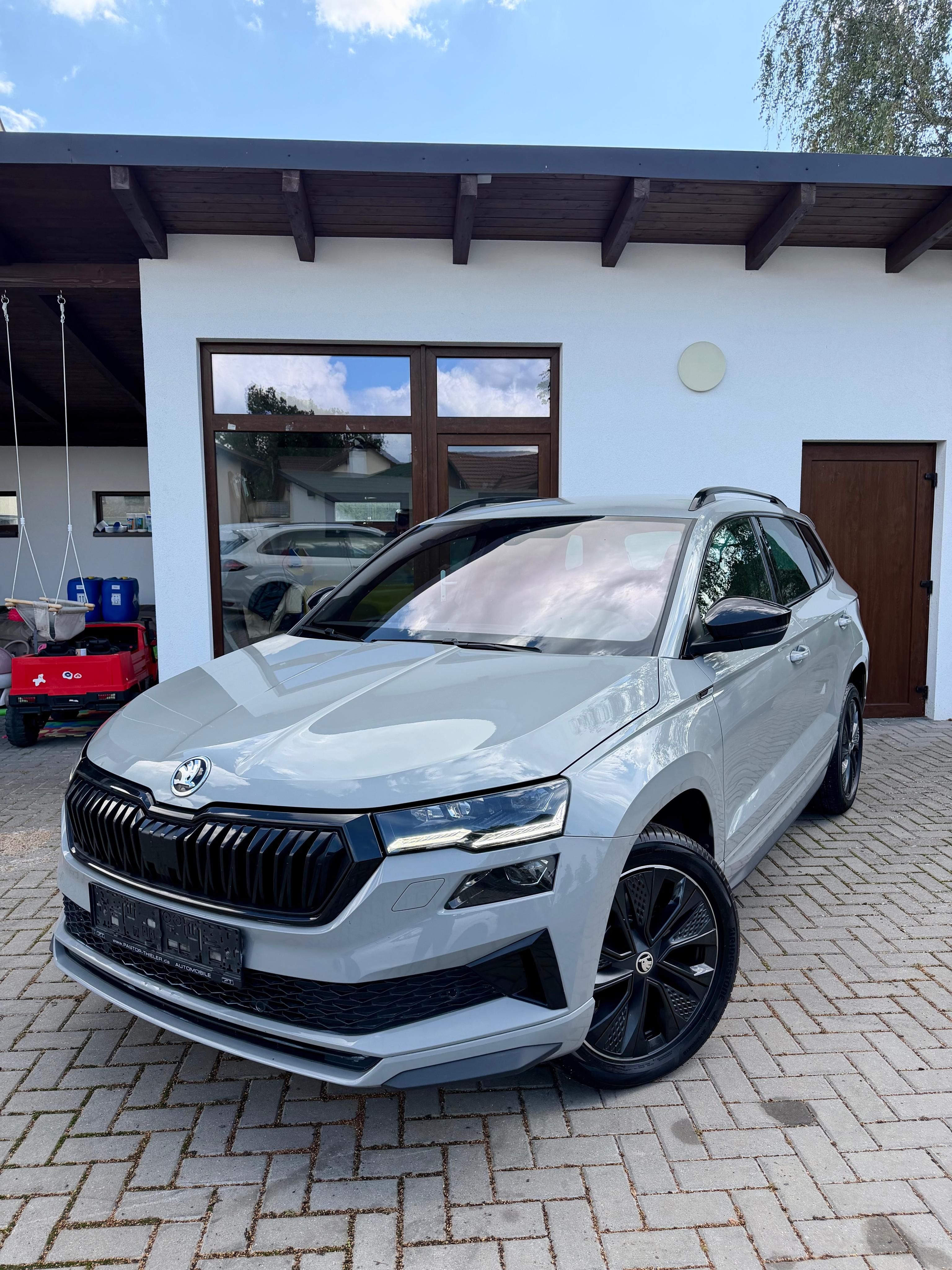 Škoda Karoq, Sport Line 1.5 TSI MATRIX DCC - fotka 3