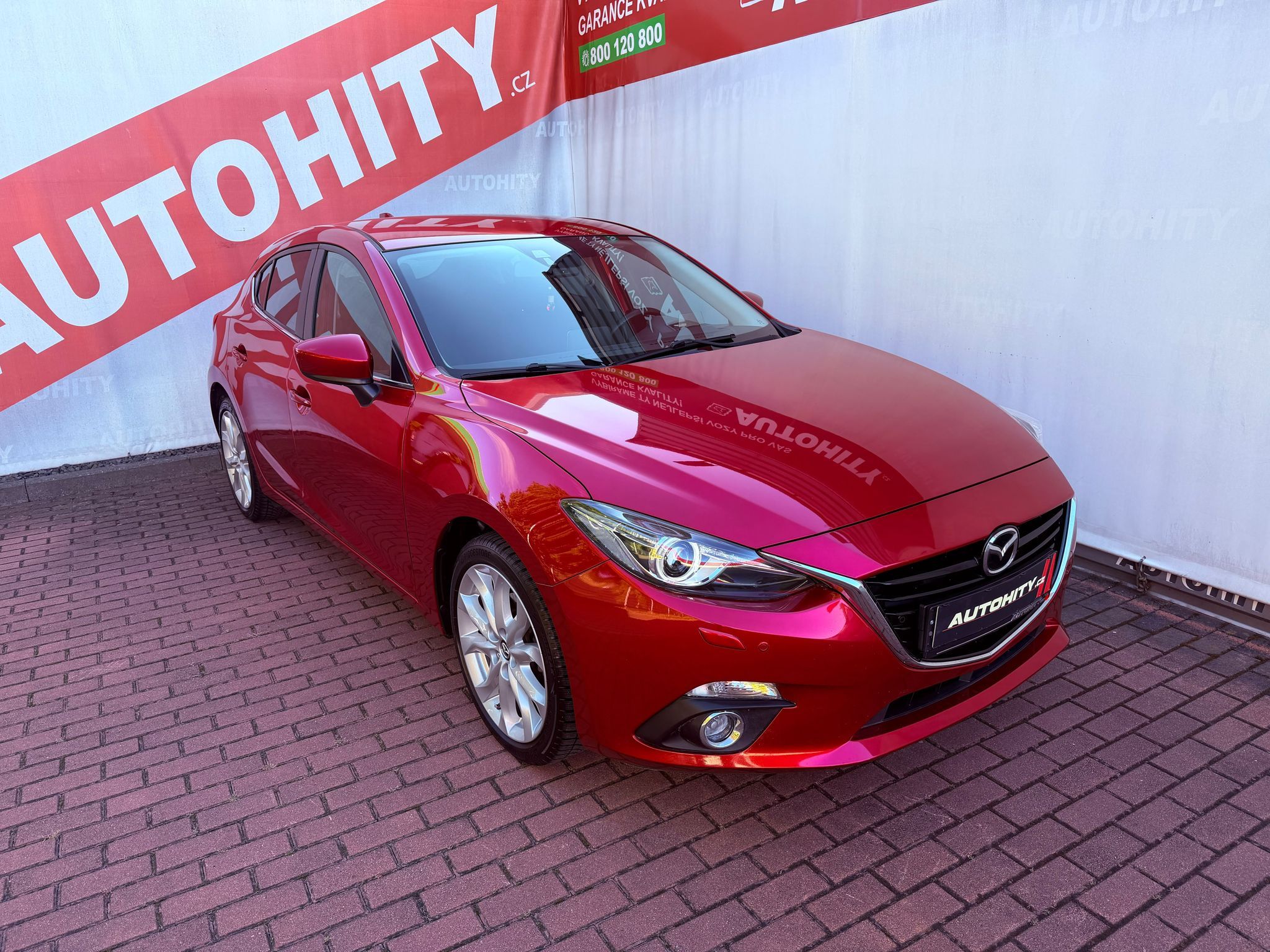 Mazda 3, 2.0 Skyactiv 121 kW, ČR, 1.Maj - fotka 5