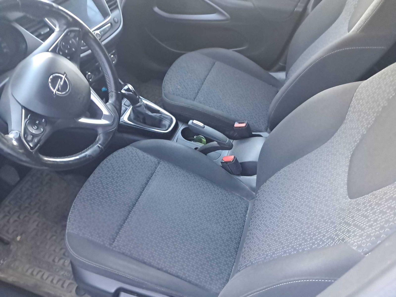 Opel Crossland, 1.2, ČR,1.maj - fotka 3