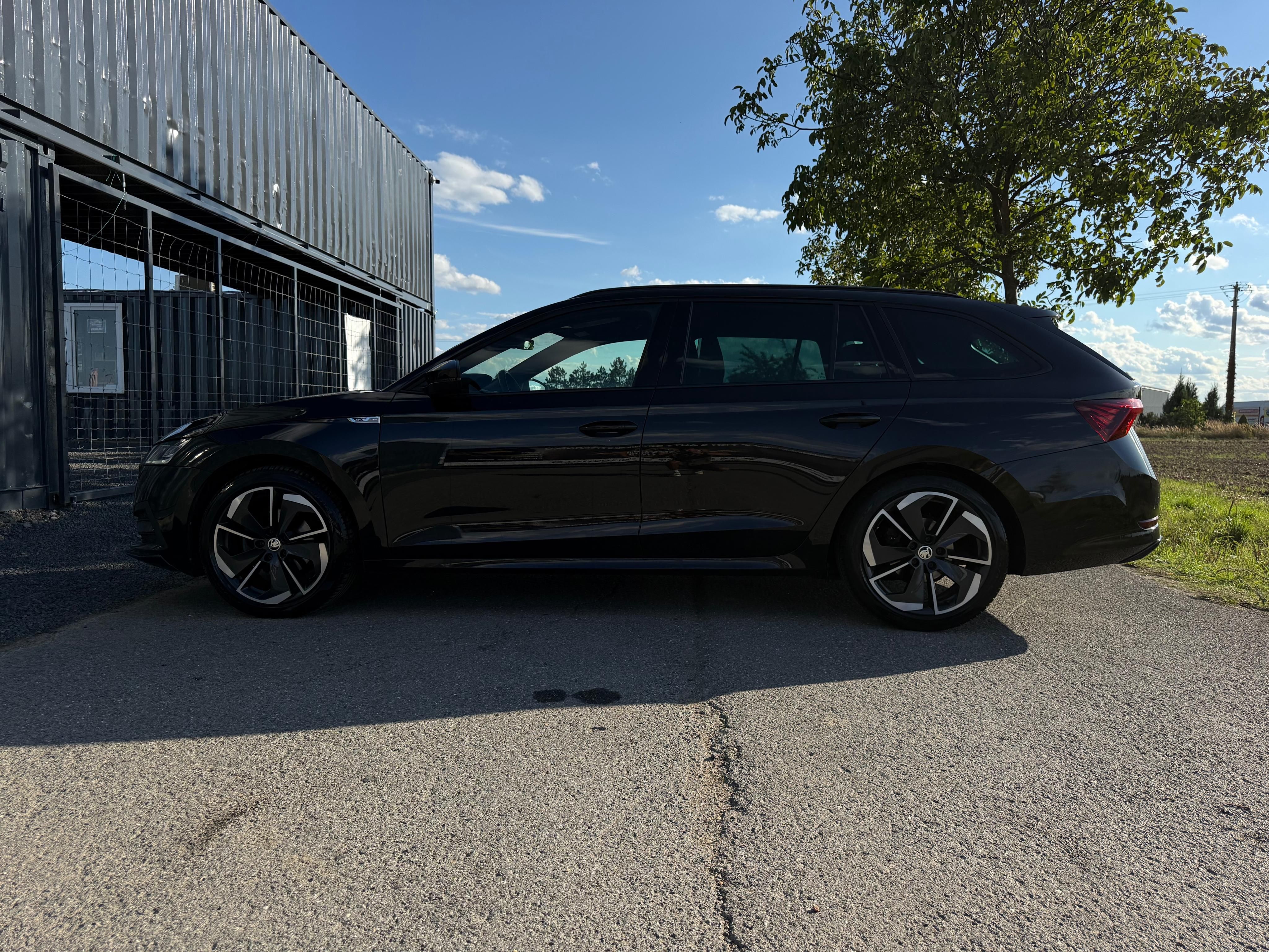 Škoda Octavia, Octavia Sportline 2.0 TDI - fotka 4