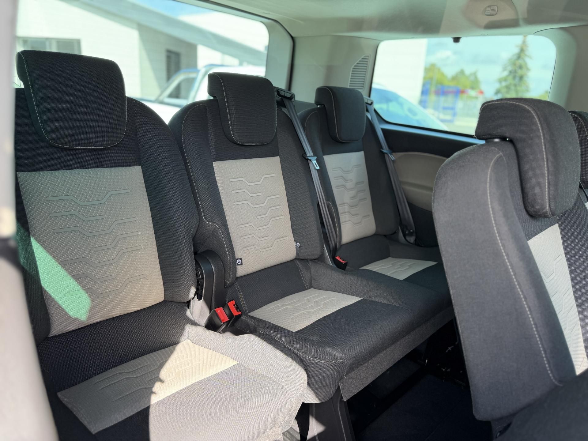 Ford Tourneo Custom, 8 míst, TAŽNÉ, SERVIS FORD - fotka 6