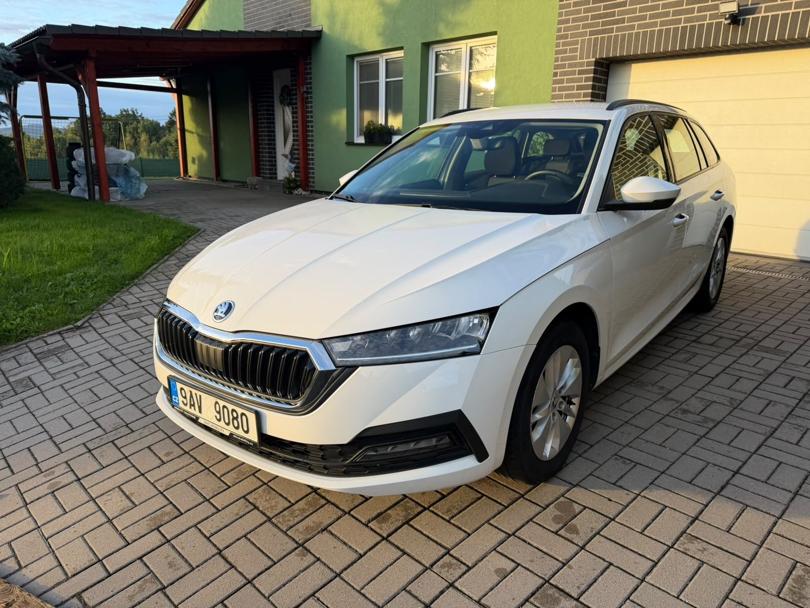 Škoda Octavia, 2,0TDi,ambient+,CZ,M6,1maj,DPH - fotka 2