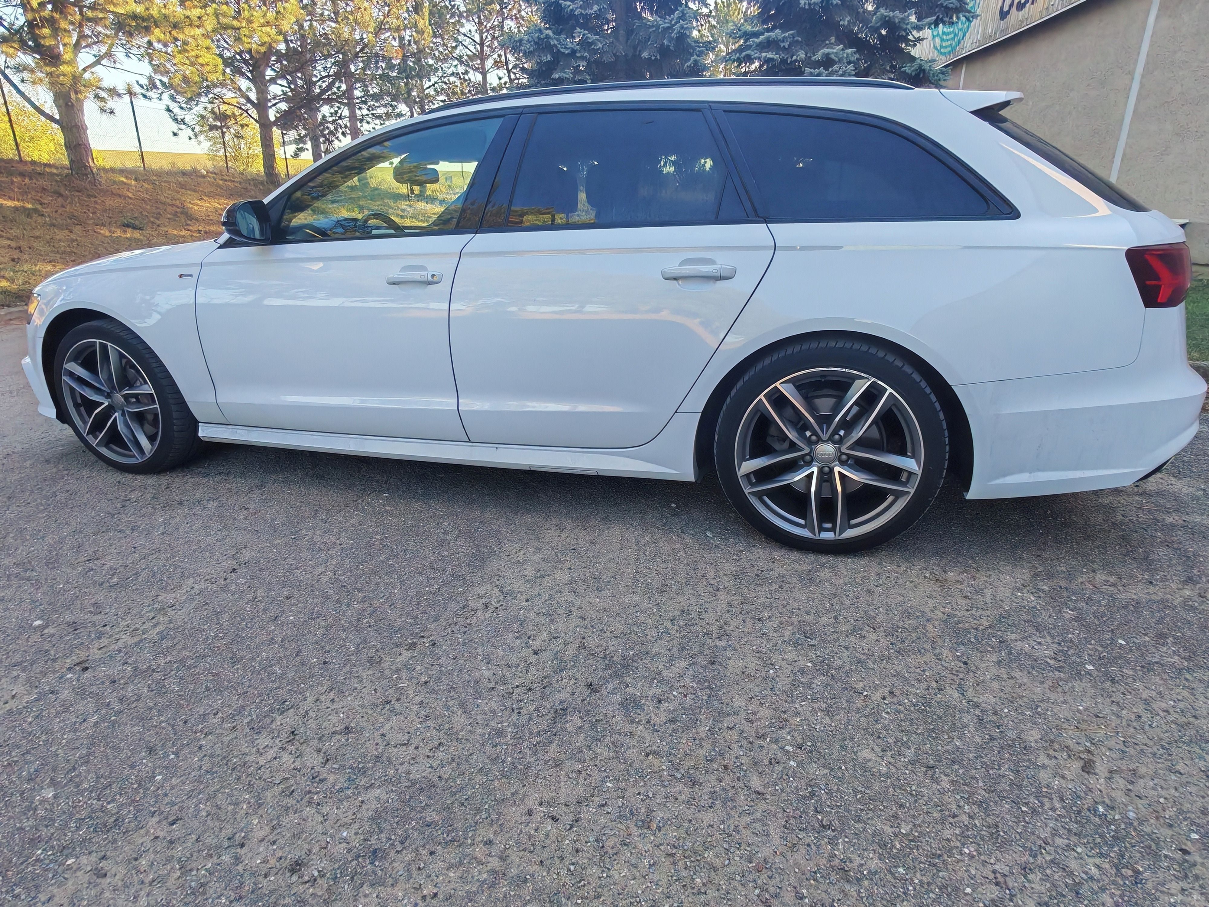 Audi A6 Avant, 3.0 TDI guattro - fotka 2