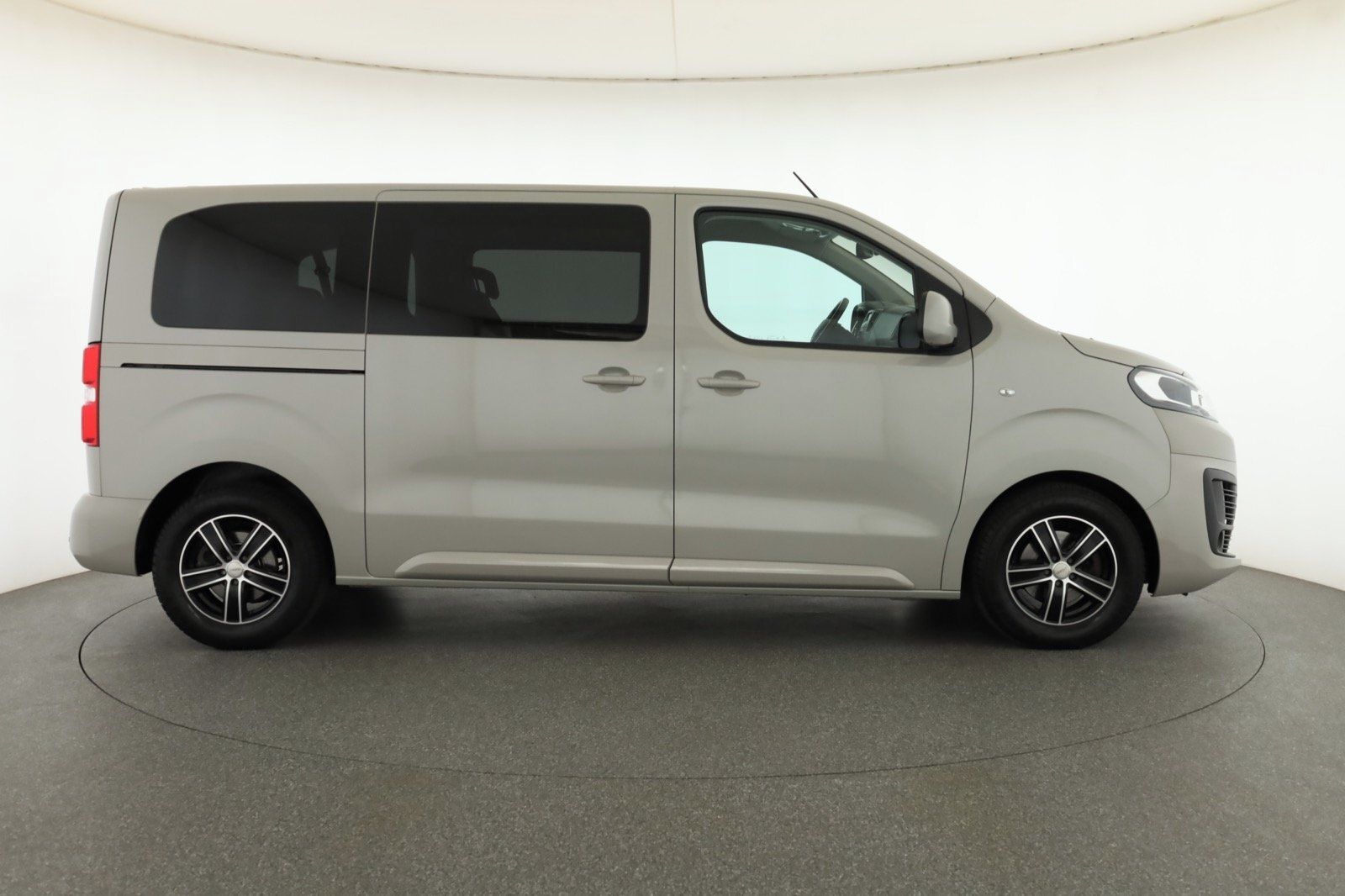 Citroën SpaceTourer, 2.0 BlueHDi, Klima, ČR, 1Maj - fotka 6