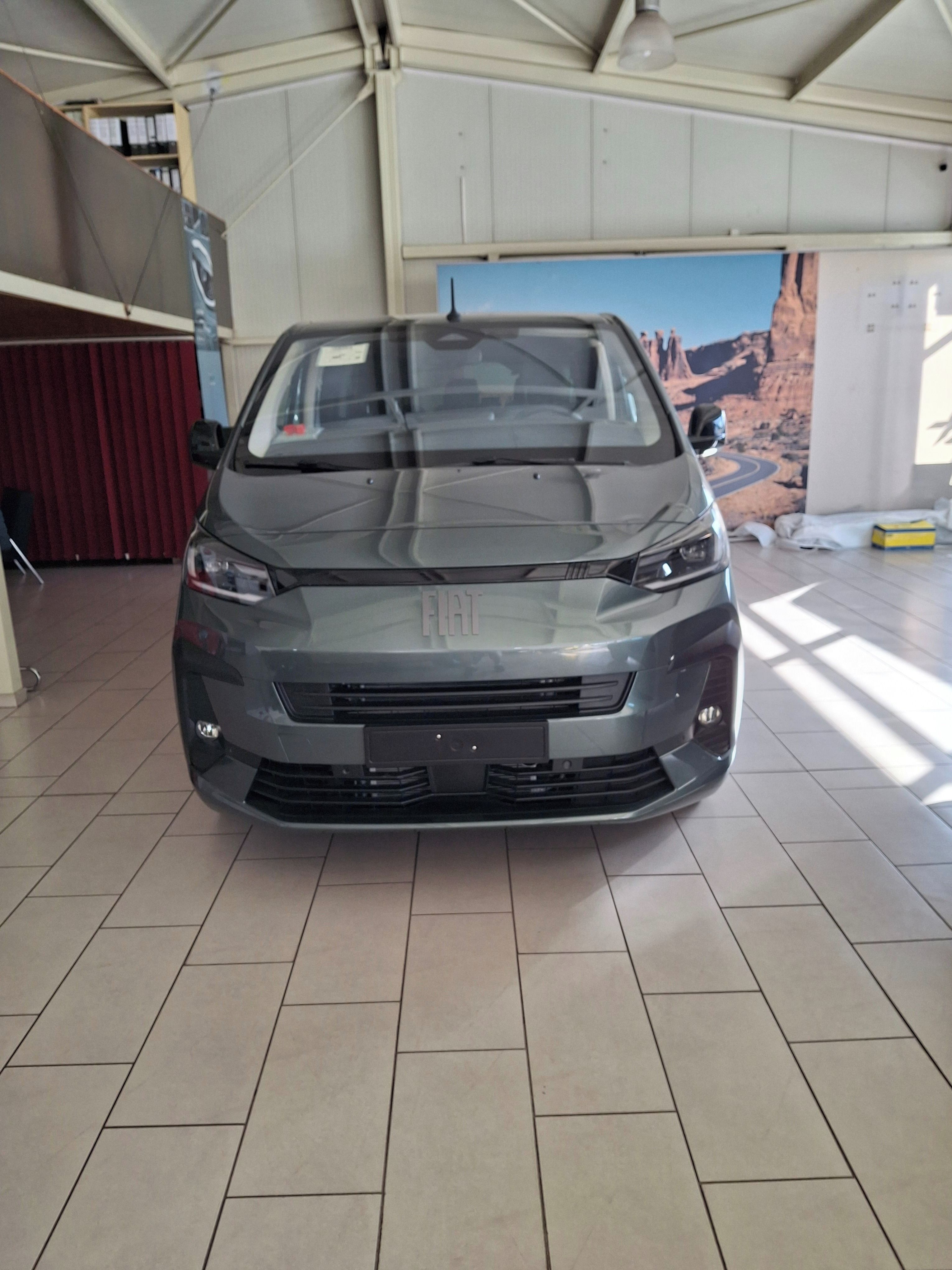 Fiat Ulysse, 8 MÍST, 2.2, AUTOMAT, L3 - fotka 3