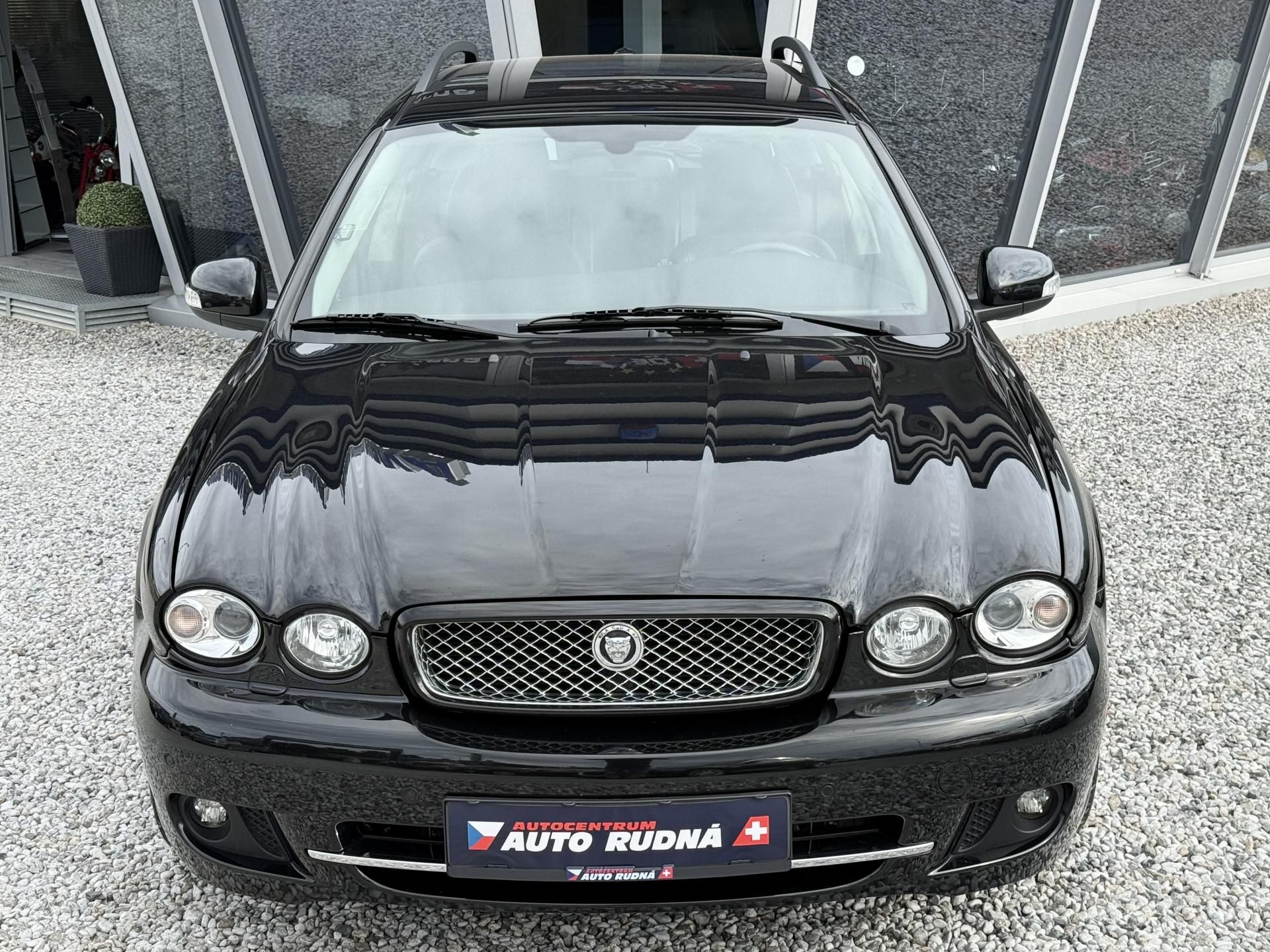 Jaguar X-Type, 3,0 V6 4x4 Kombi Navi Automat - fotka 4