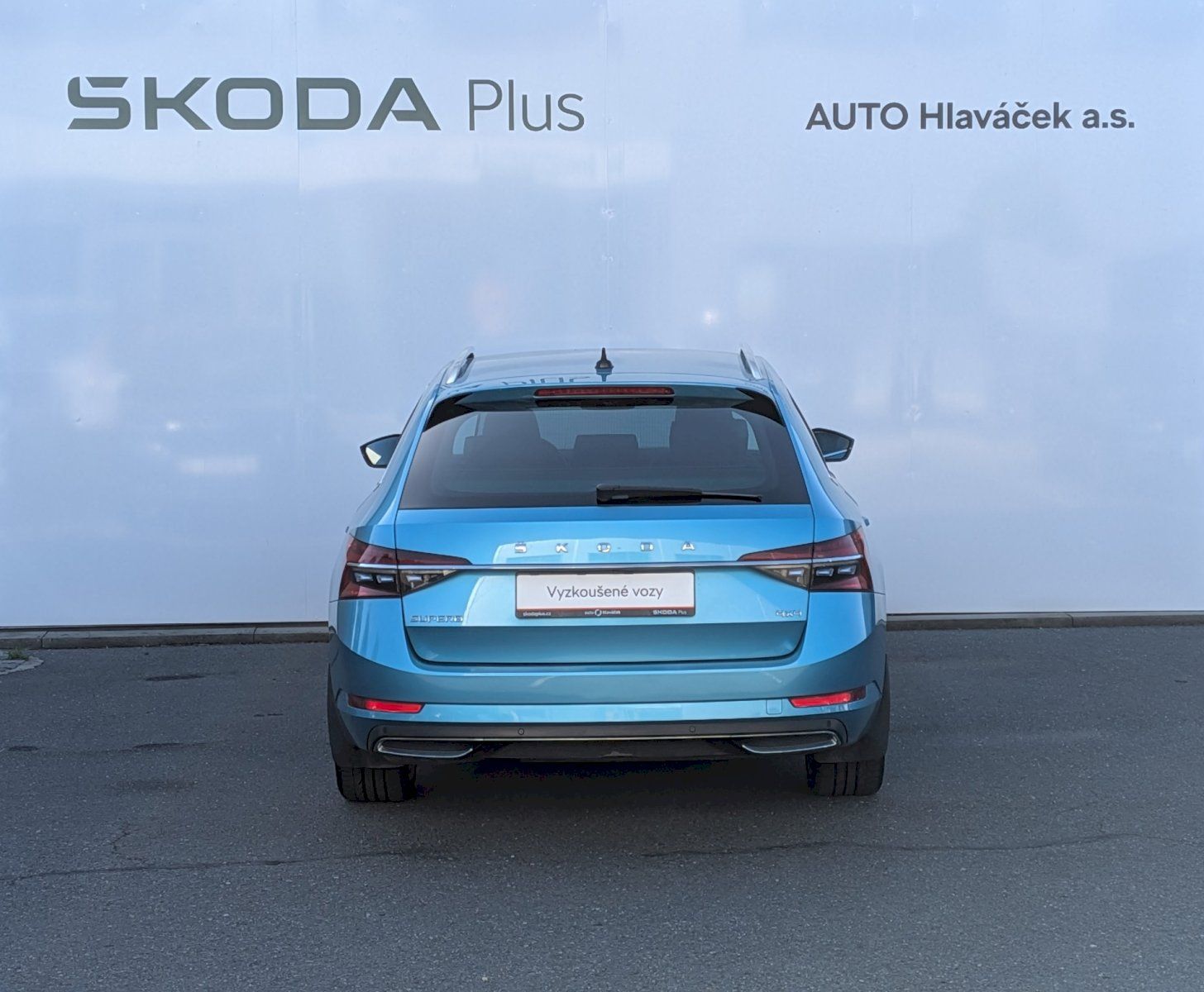 Škoda Superb, 2,0TDI 147kW COMBI L&K A7 - fotka 6